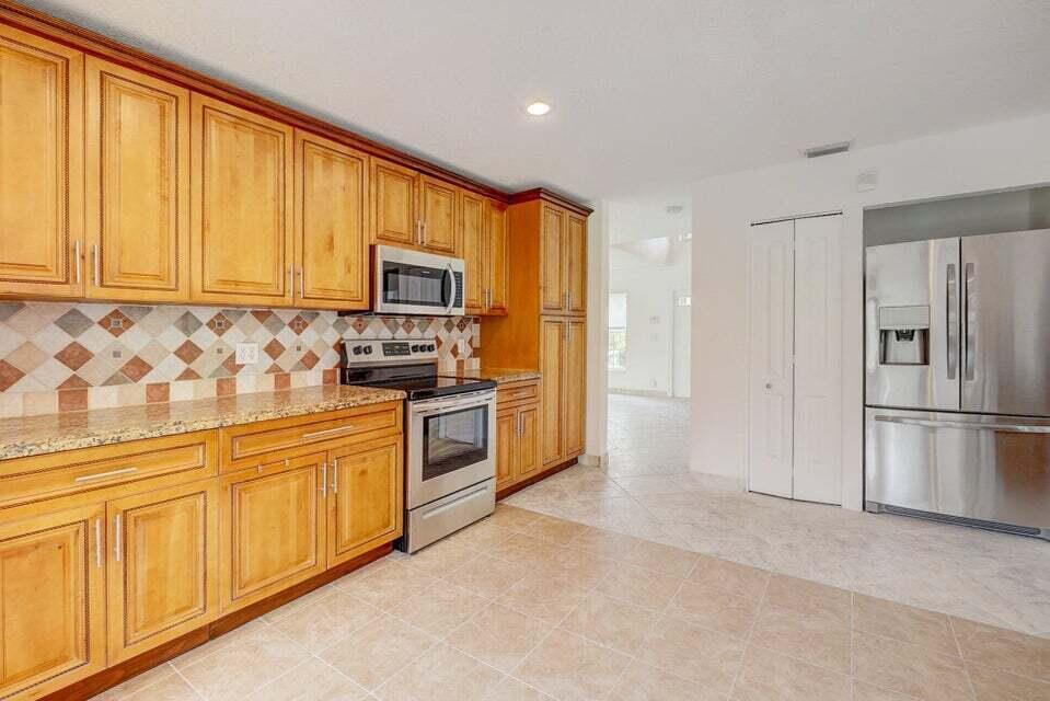 10758 Lake Jasmine, Boca Raton FL 33498