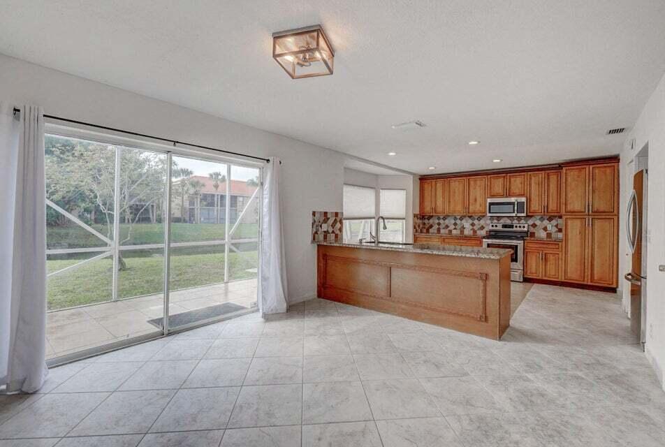 10758 Lake Jasmine, Boca Raton FL 33498