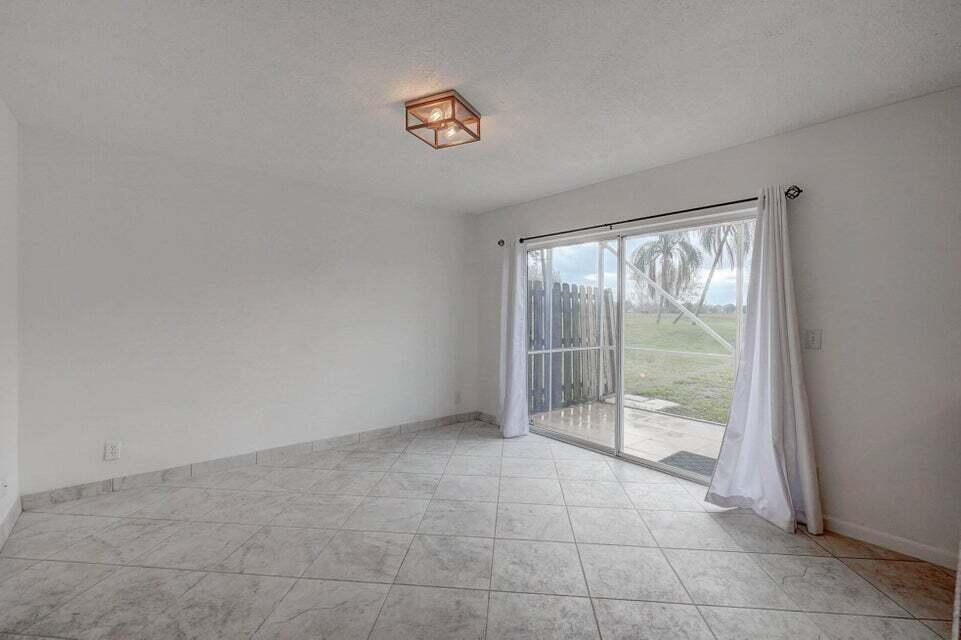 10758 Lake Jasmine, Boca Raton FL 33498