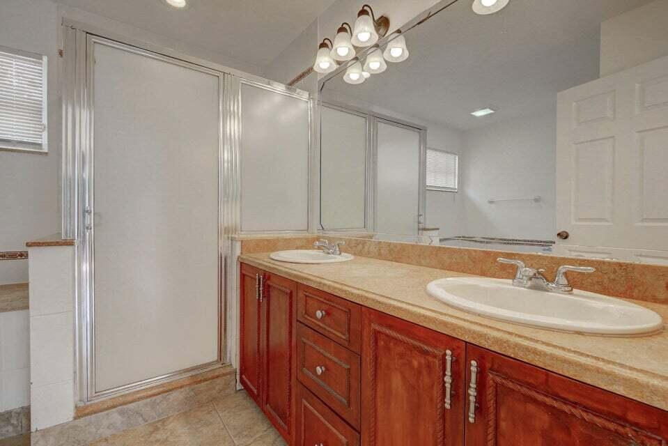 10758 Lake Jasmine, Boca Raton FL 33498