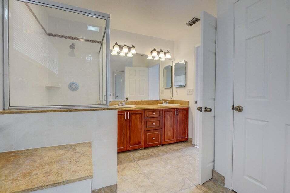 10758 Lake Jasmine, Boca Raton FL 33498