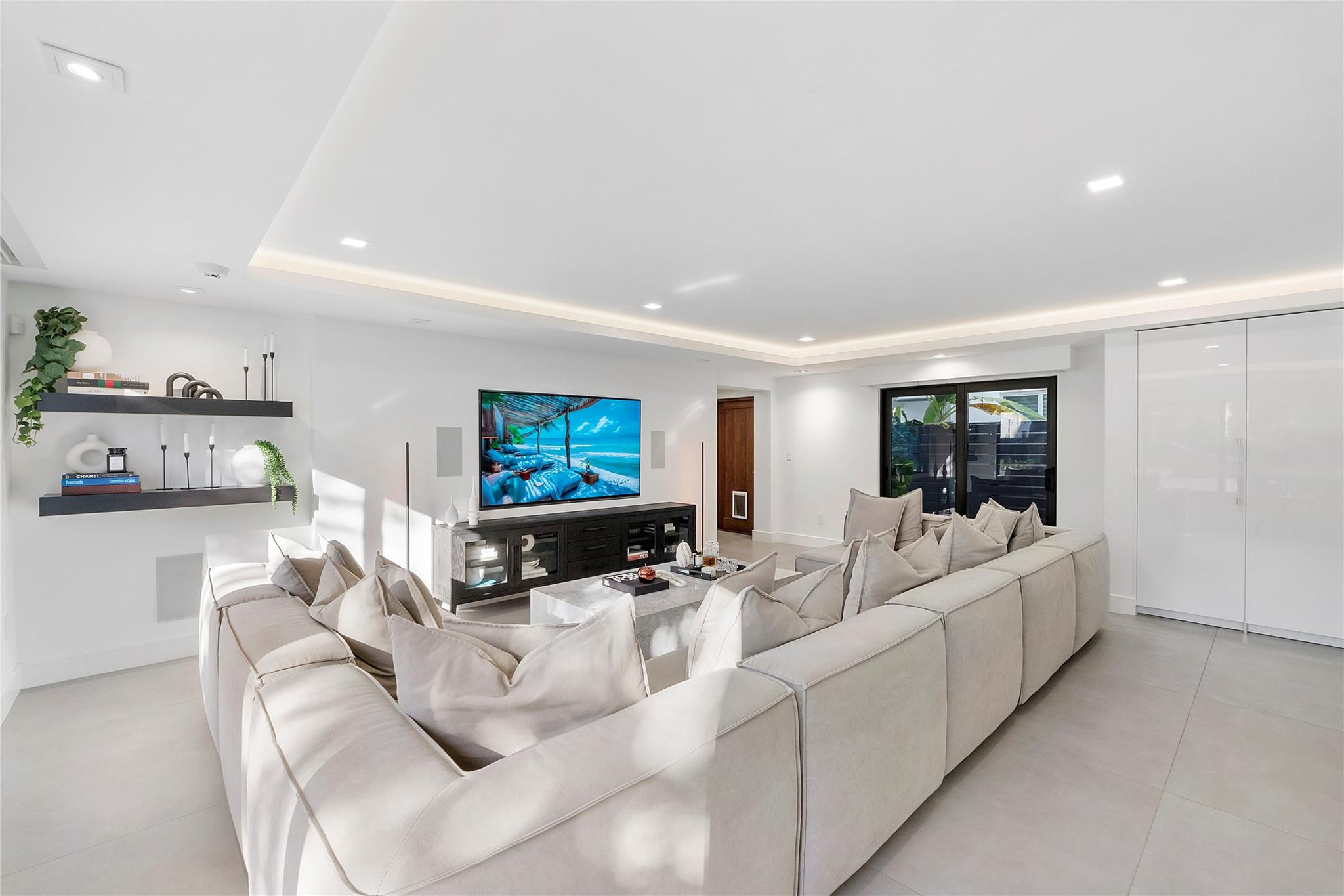 500 NE 14th, Fort Lauderdale FL 33301