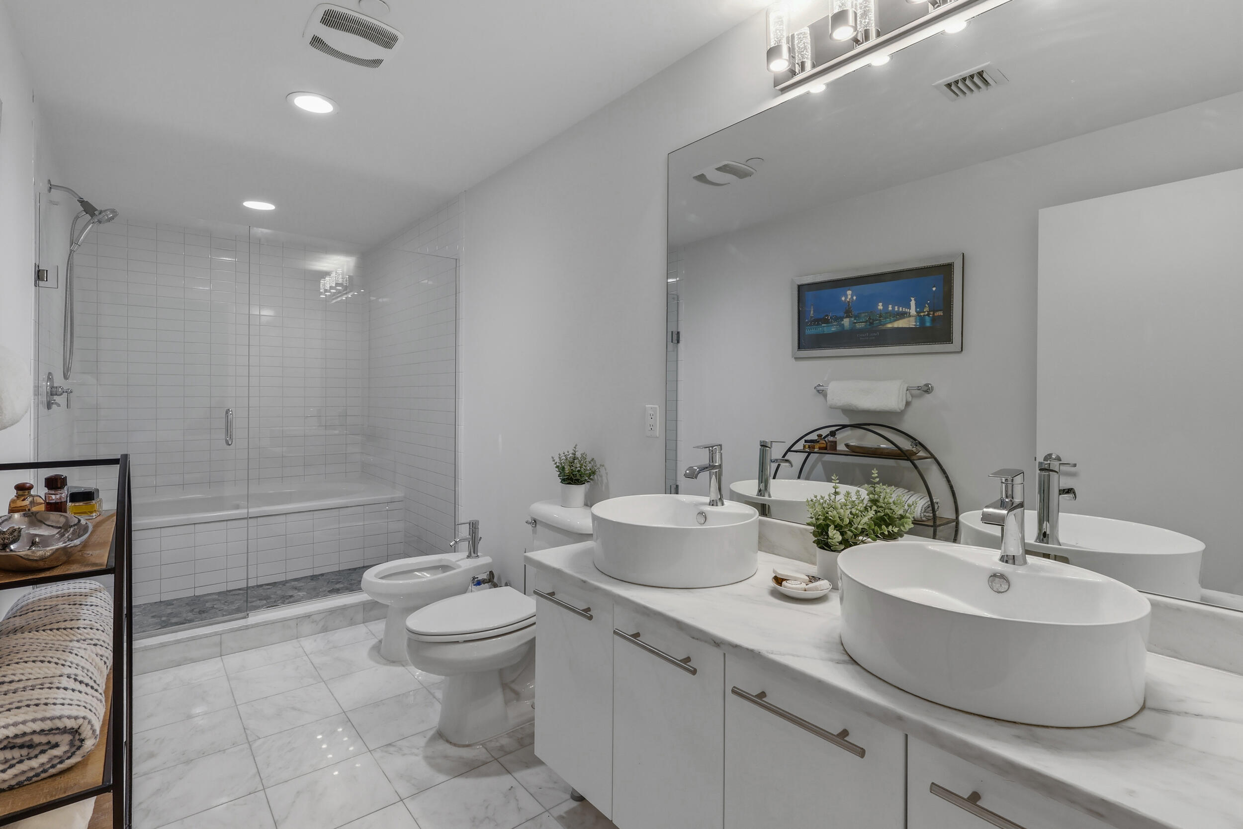 888 Biscayne #3702, Miami FL 33132