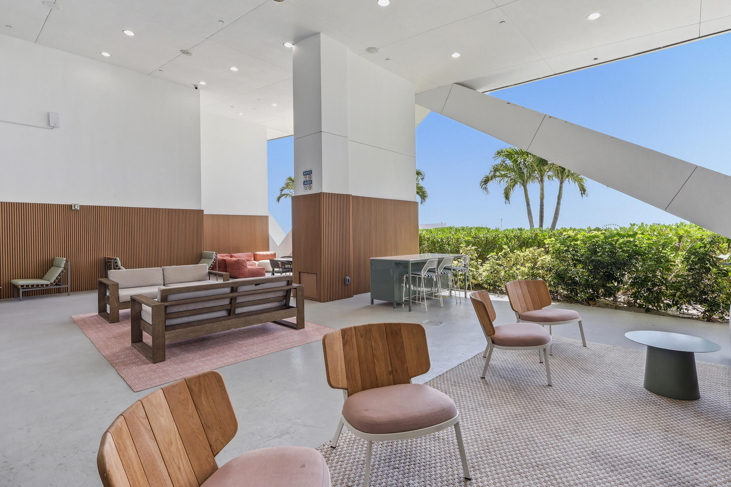 888 Biscayne #3702, Miami FL 33132