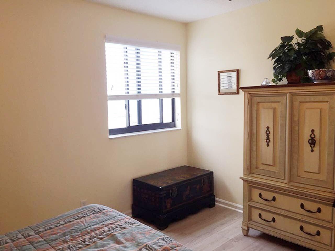 1202 S Lake #502, Lantana FL 33462