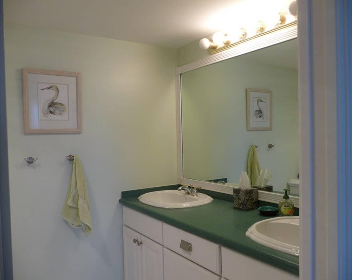 1202 S Lake #502, Lantana FL 33462