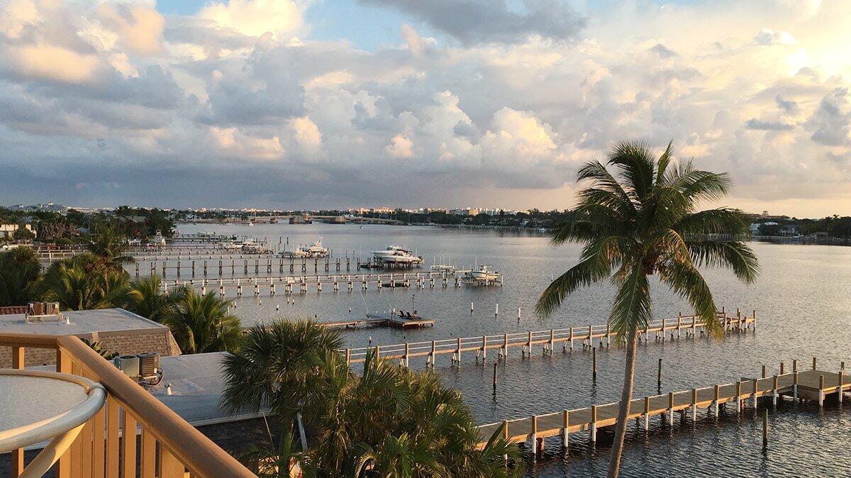 1202 S Lake #502, Lantana FL 33462