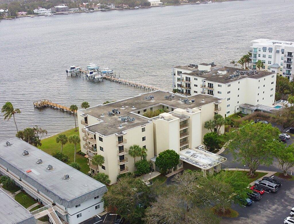 1202 S Lake #502, Lantana FL 33462