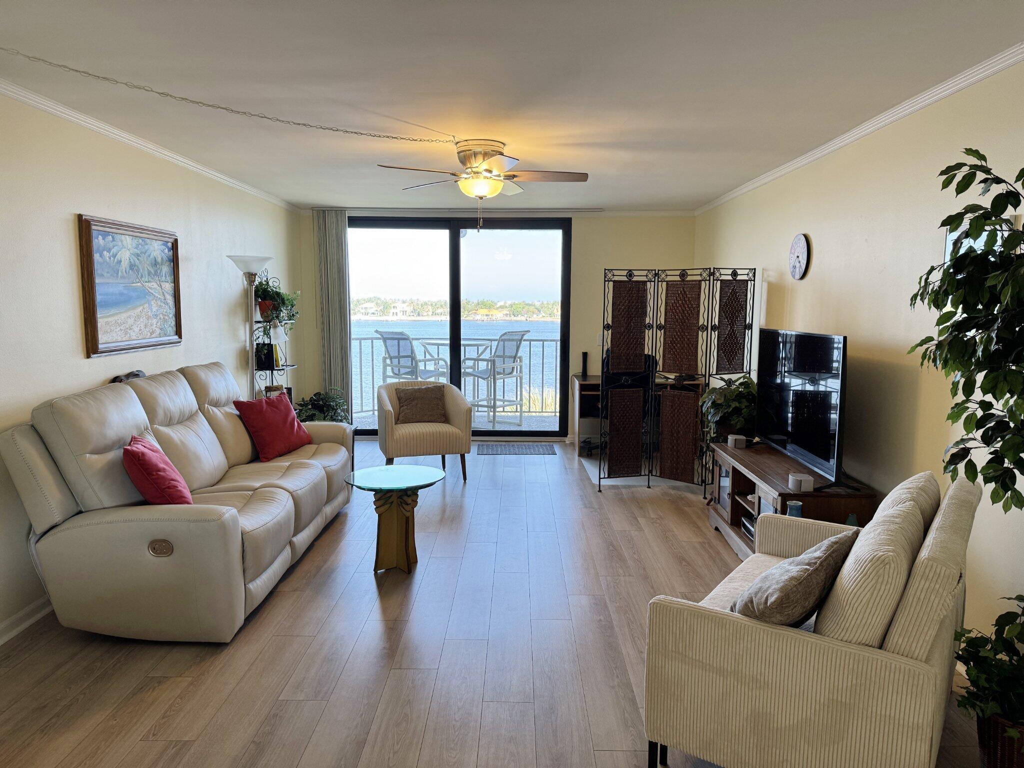 1202 S Lake #502, Lantana FL 33462