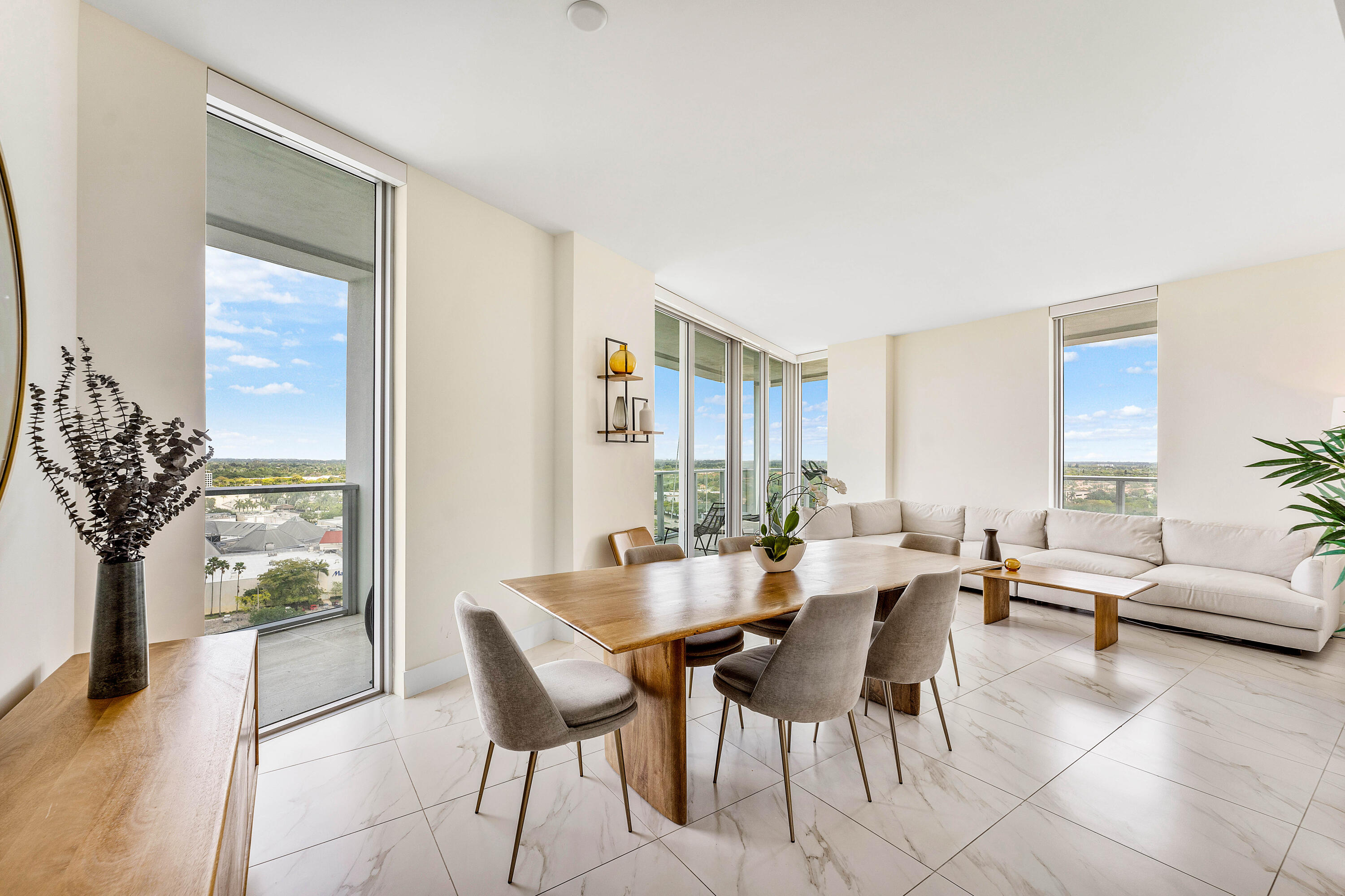 2000 Metropica #1509, Sunrise FL 33323