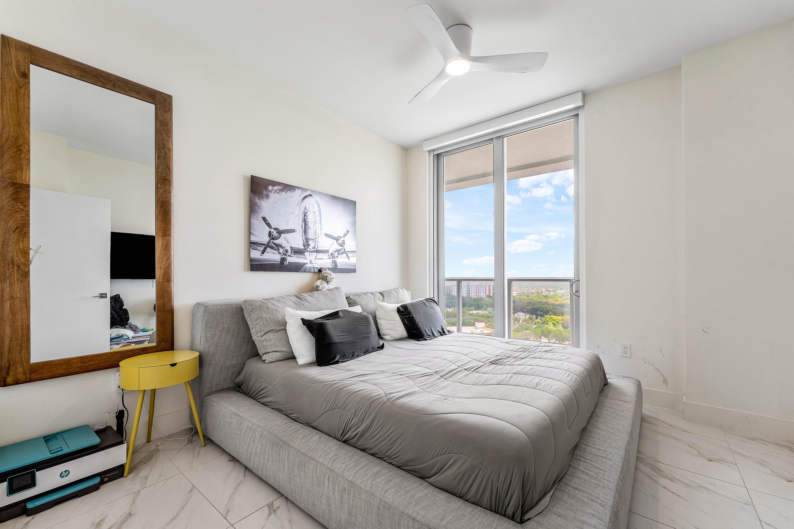 2000 Metropica #1509, Sunrise FL 33323
