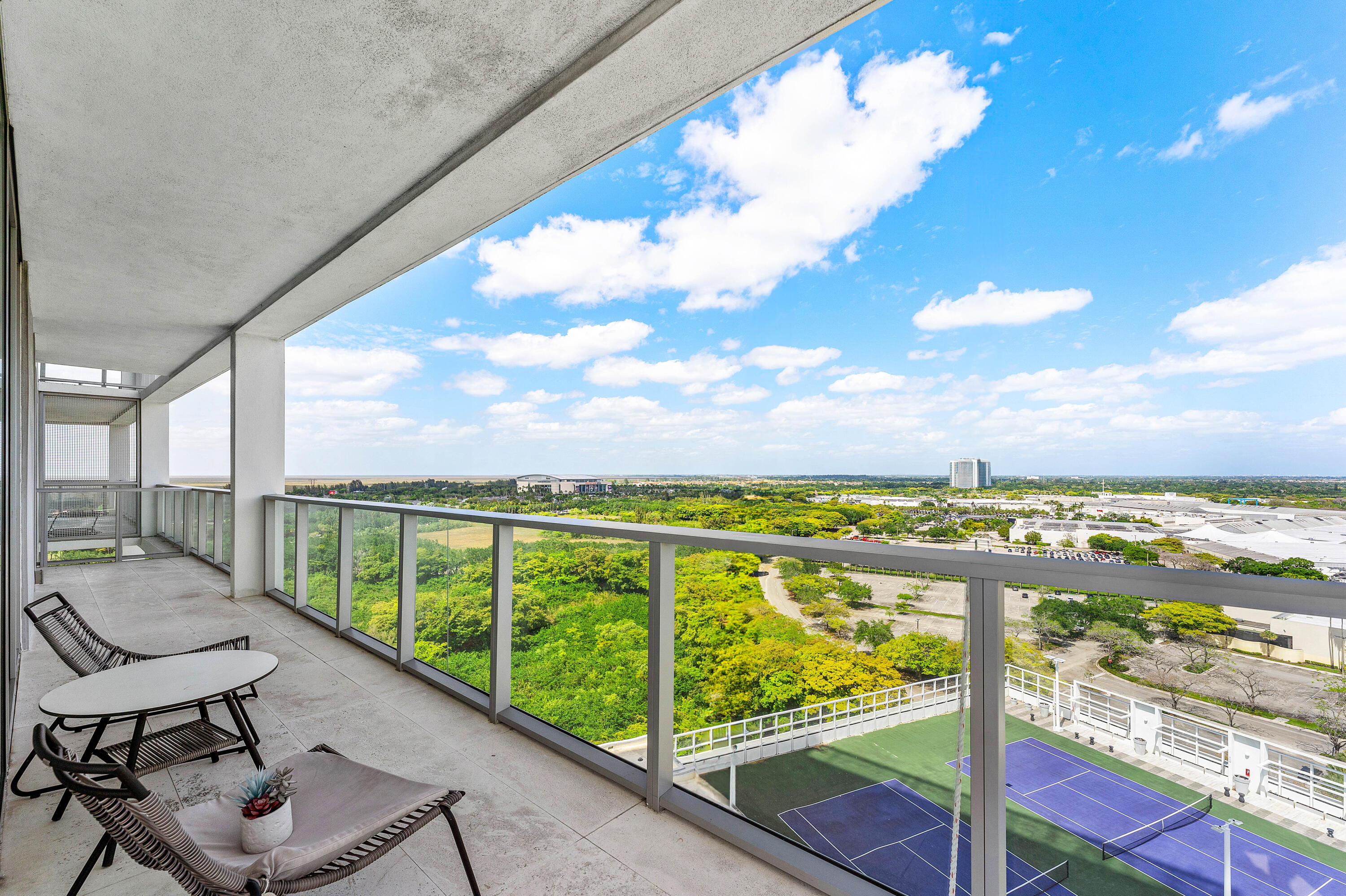 2000 Metropica #1509, Sunrise FL 33323