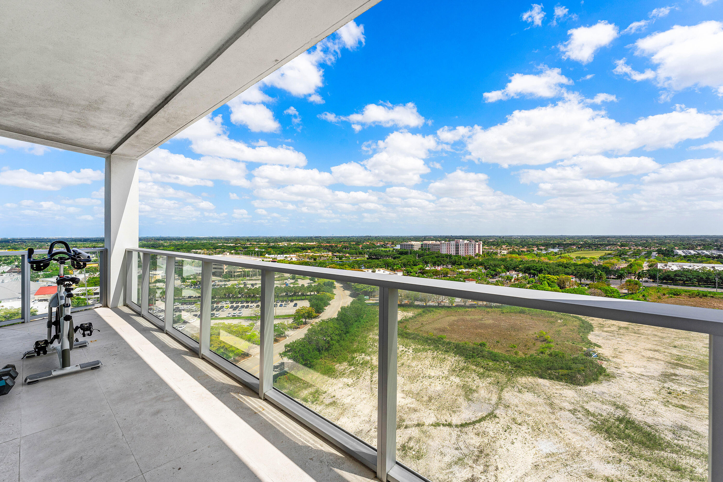 2000 Metropica #1509, Sunrise FL 33323