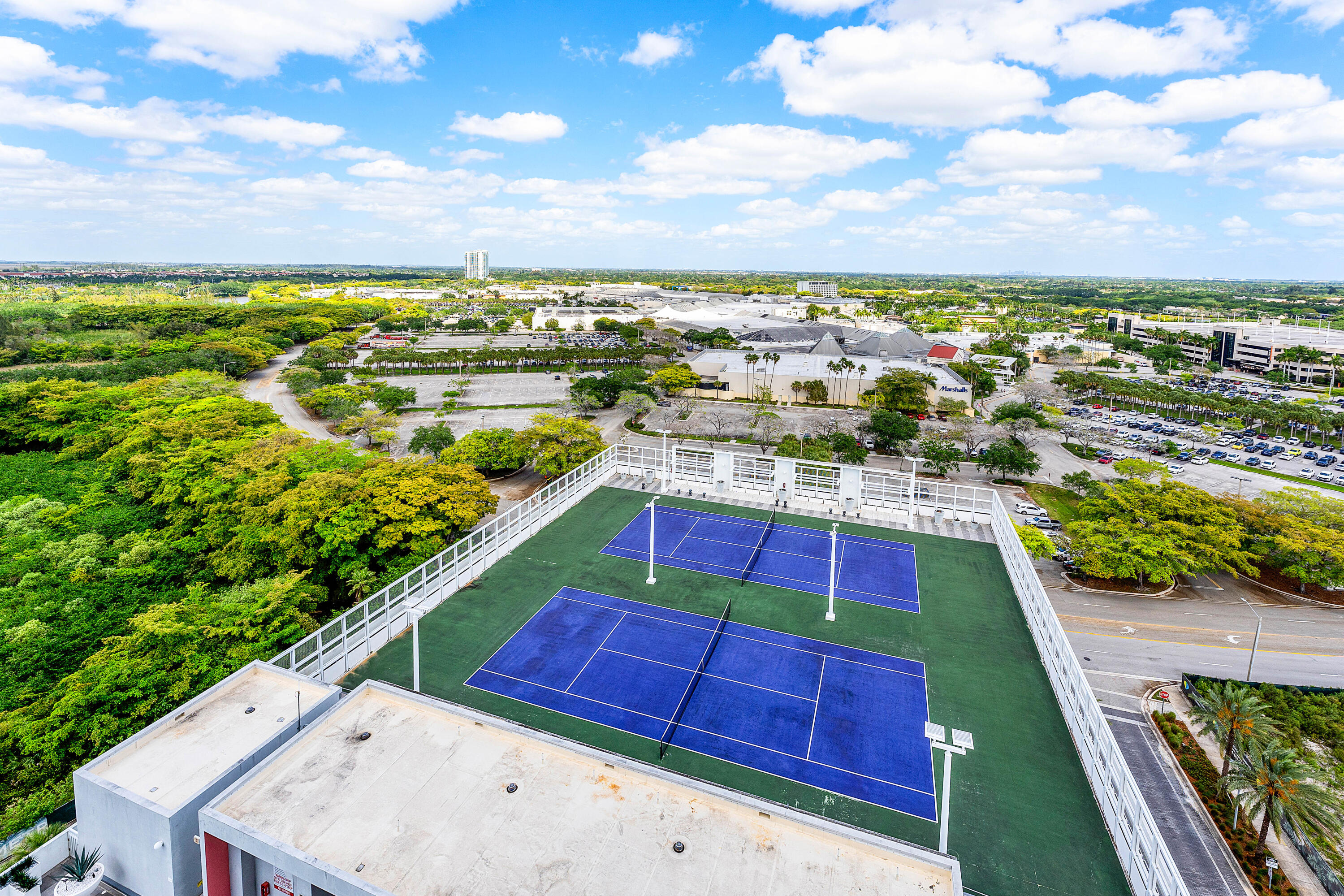 2000 Metropica #1509, Sunrise FL 33323