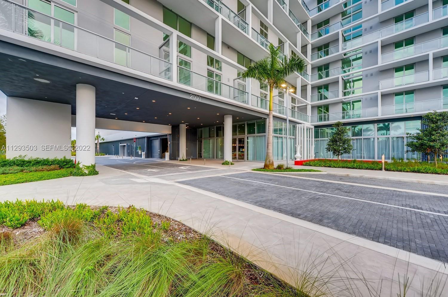 2000 Metropica #1509, Sunrise FL 33323