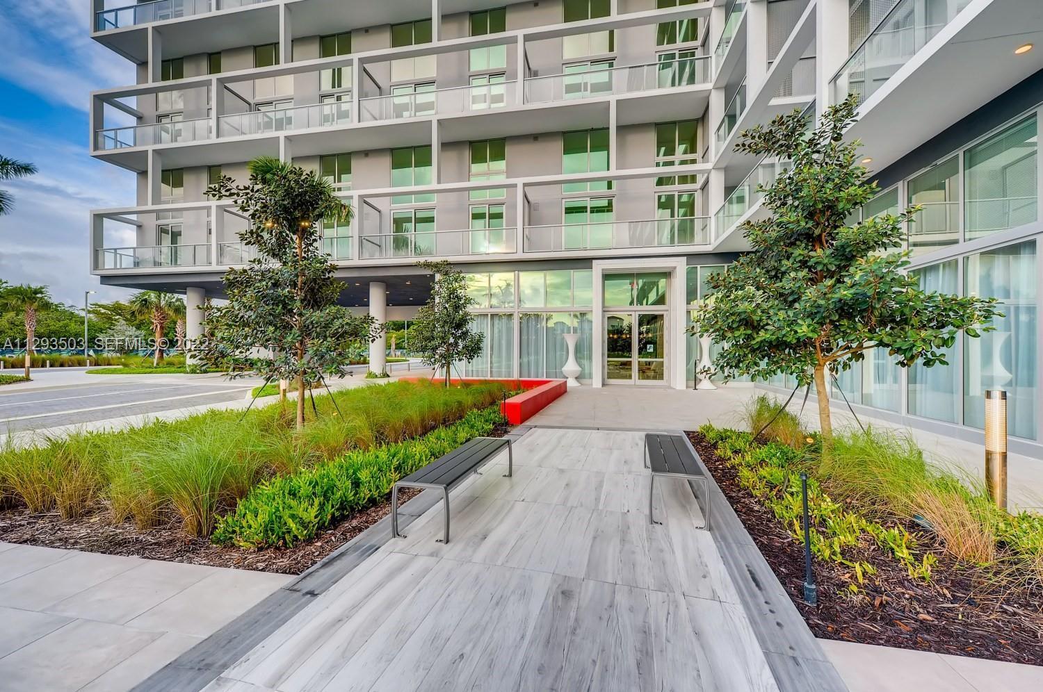 2000 Metropica #1509, Sunrise FL 33323
