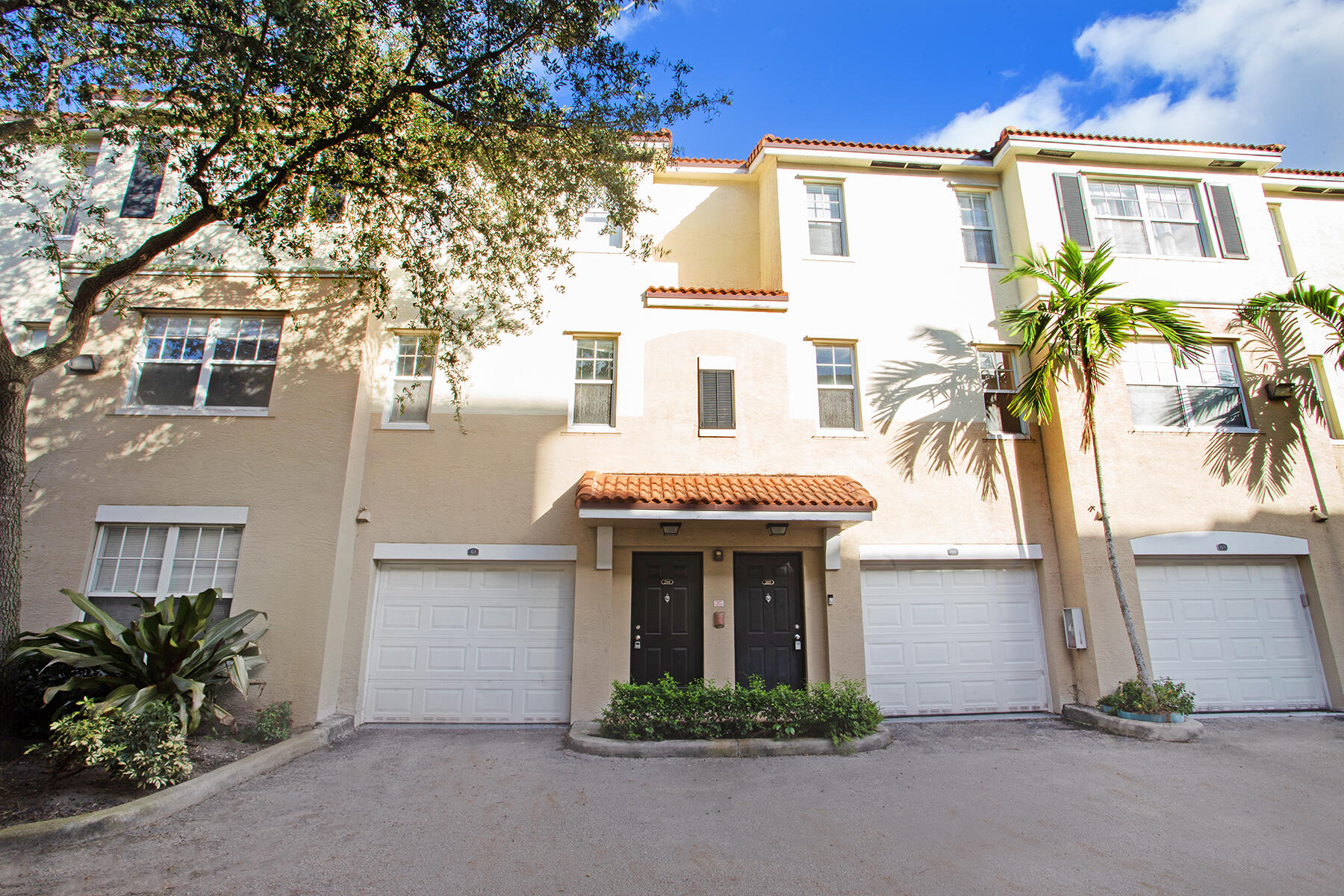 5860 W Sample #204, Coral Springs FL 33063