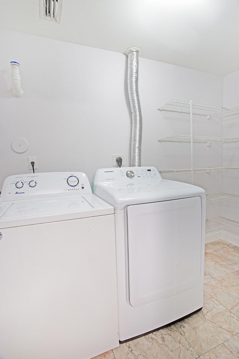 5860 W Sample #204, Coral Springs FL 33063