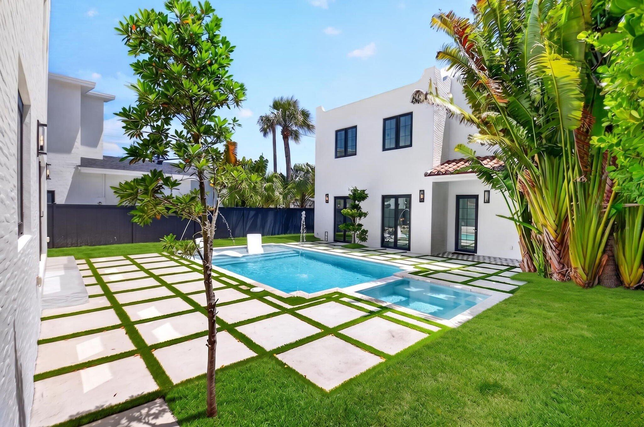 312 Plymouth, West Palm Beach FL 33405