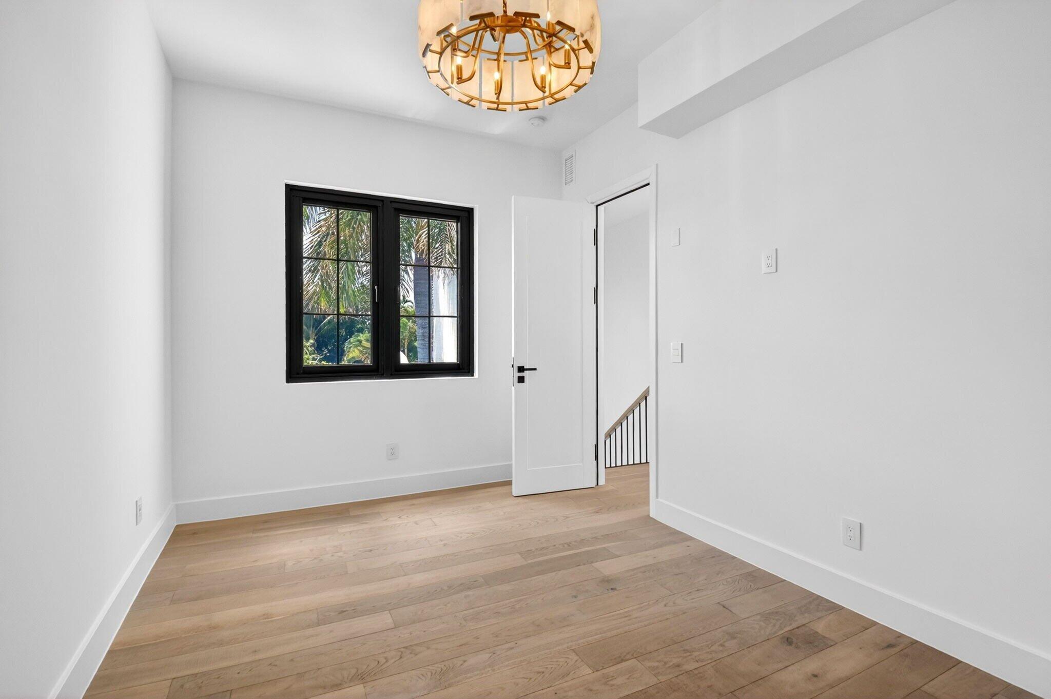312 Plymouth, West Palm Beach FL 33405