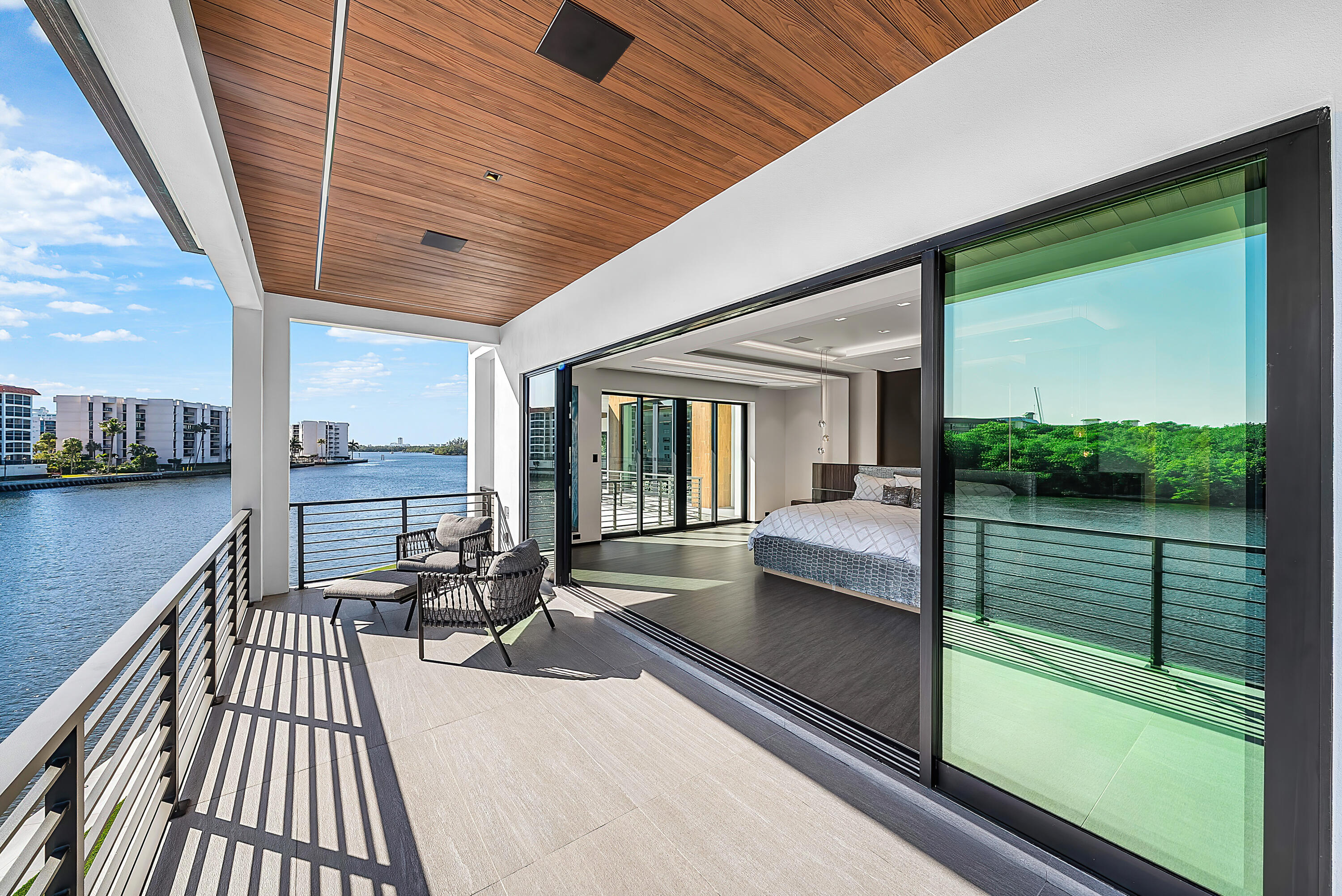 2934 NE 8th #A, Boca Raton FL 33431