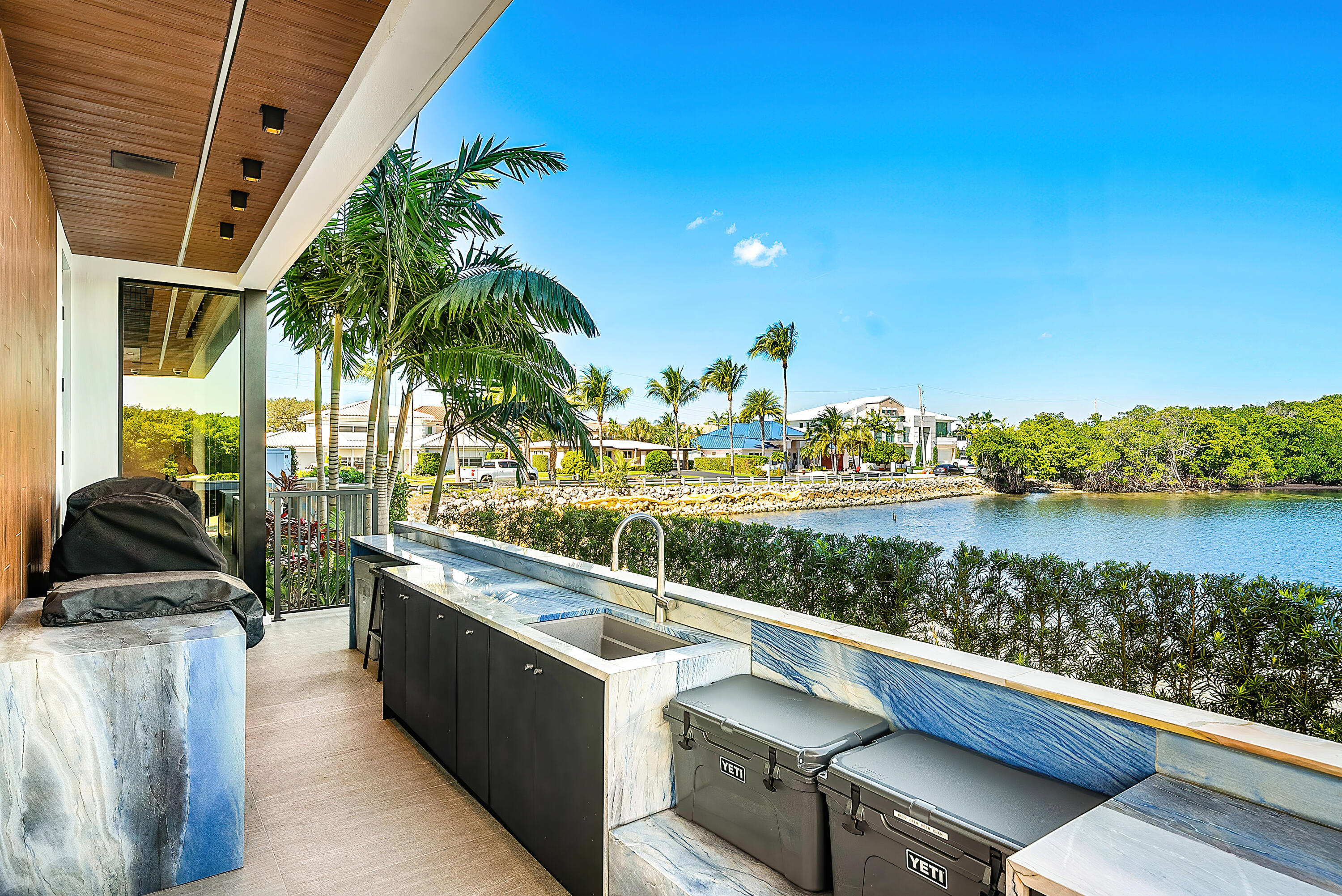 2934 NE 8th #A, Boca Raton FL 33431