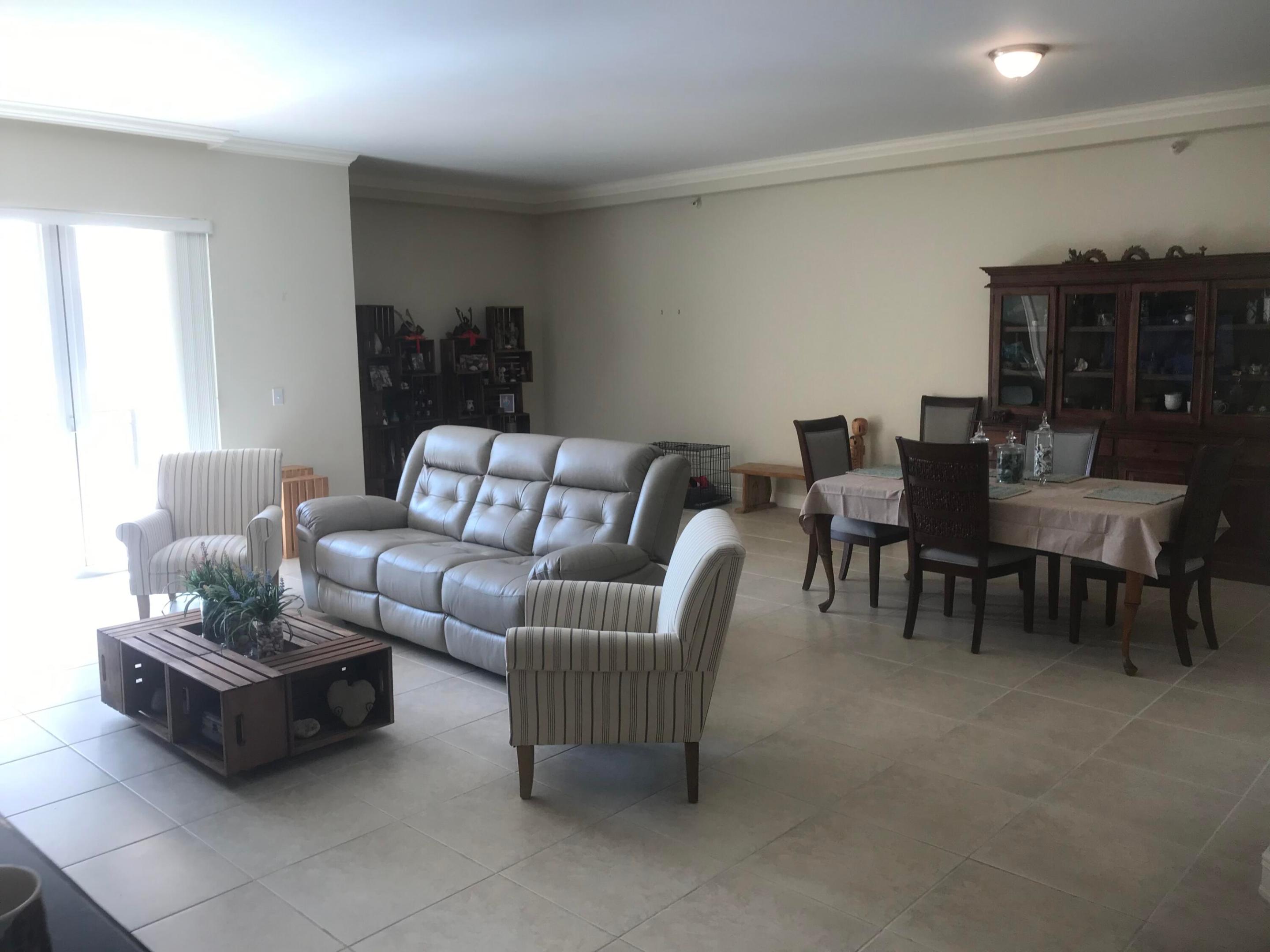16102 Emerald Estates #212, Weston FL 33331