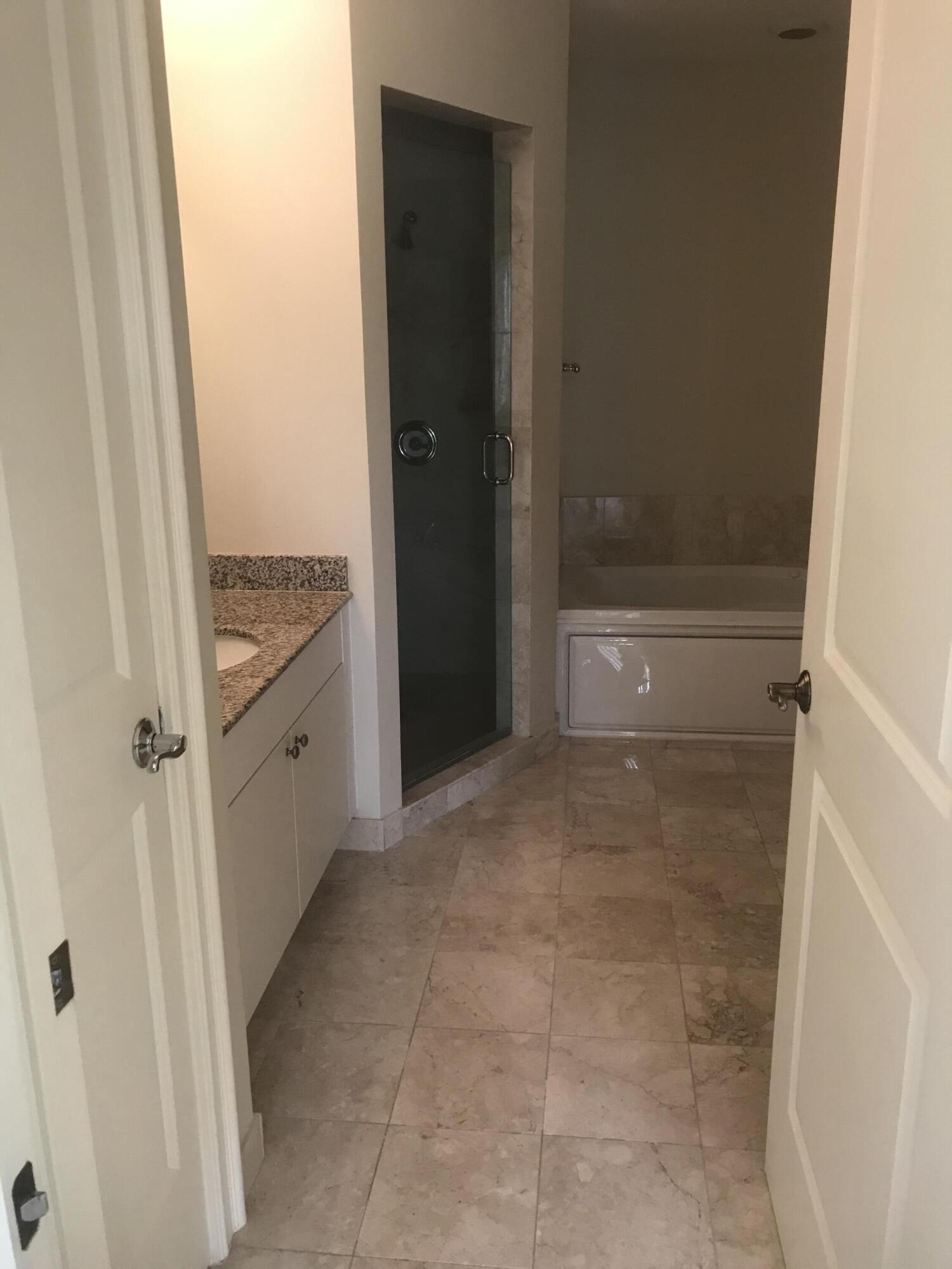 16102 Emerald Estates #212, Weston FL 33331