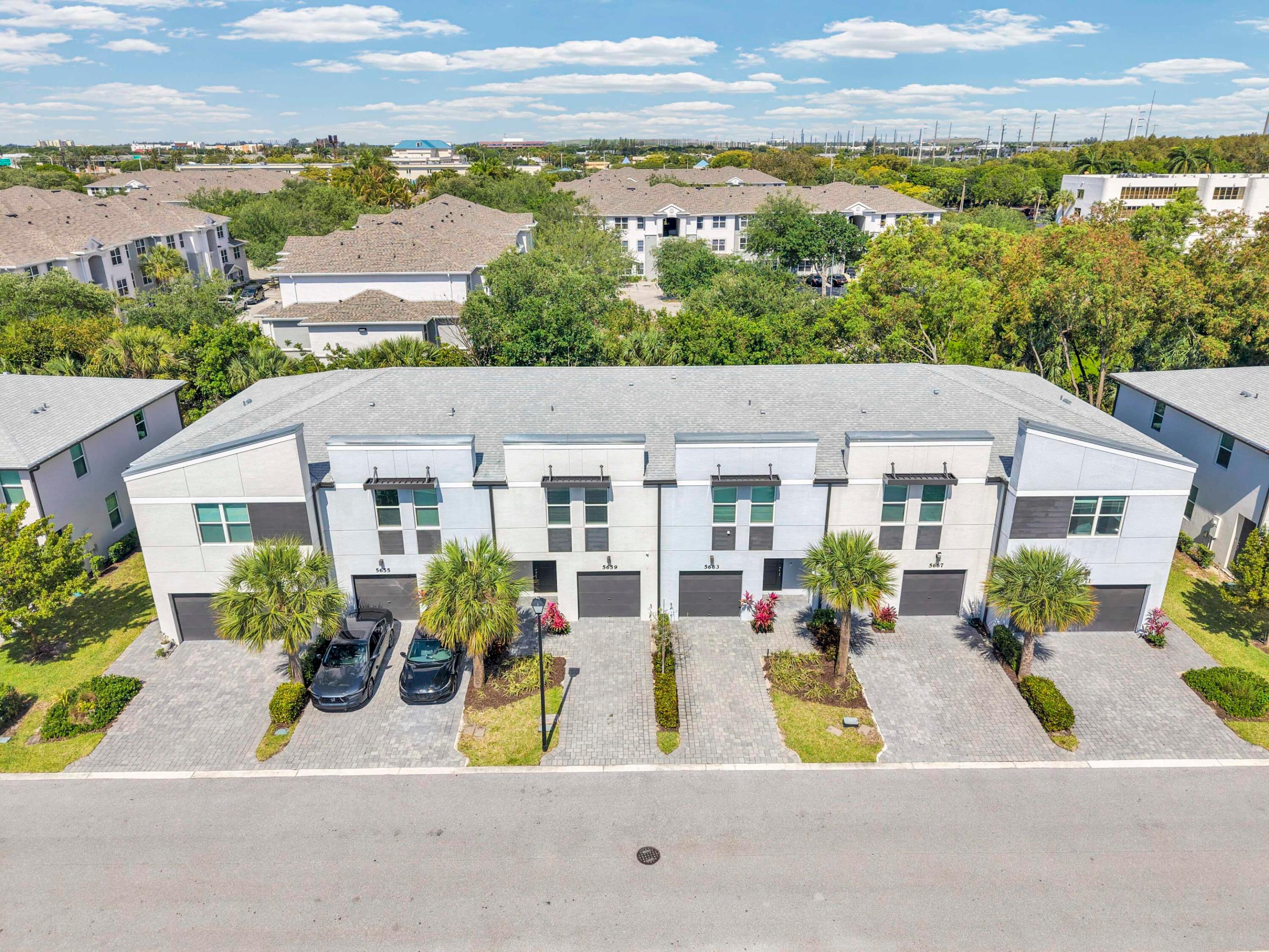 5659 Enclave, Riviera Beach FL 33407