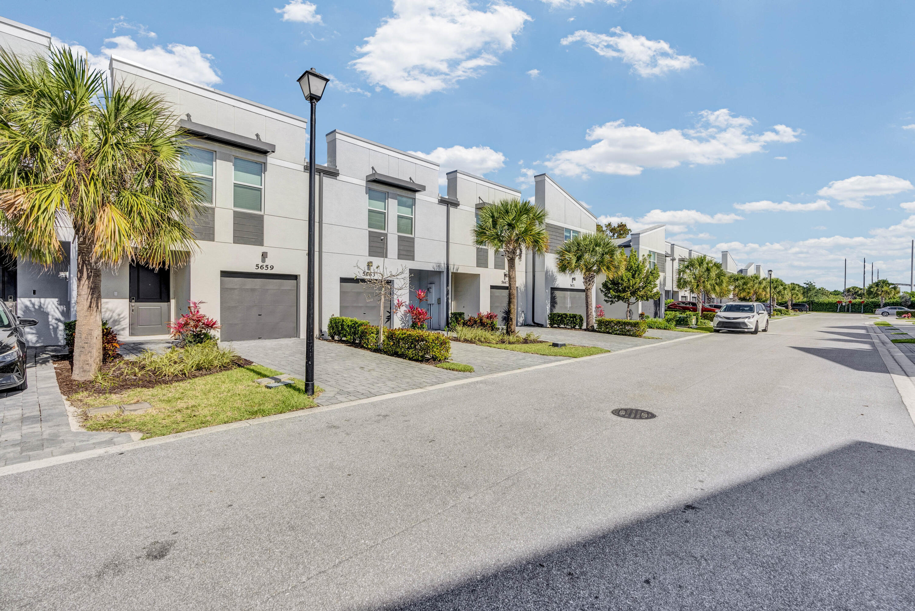 5659 Enclave, Riviera Beach FL 33407