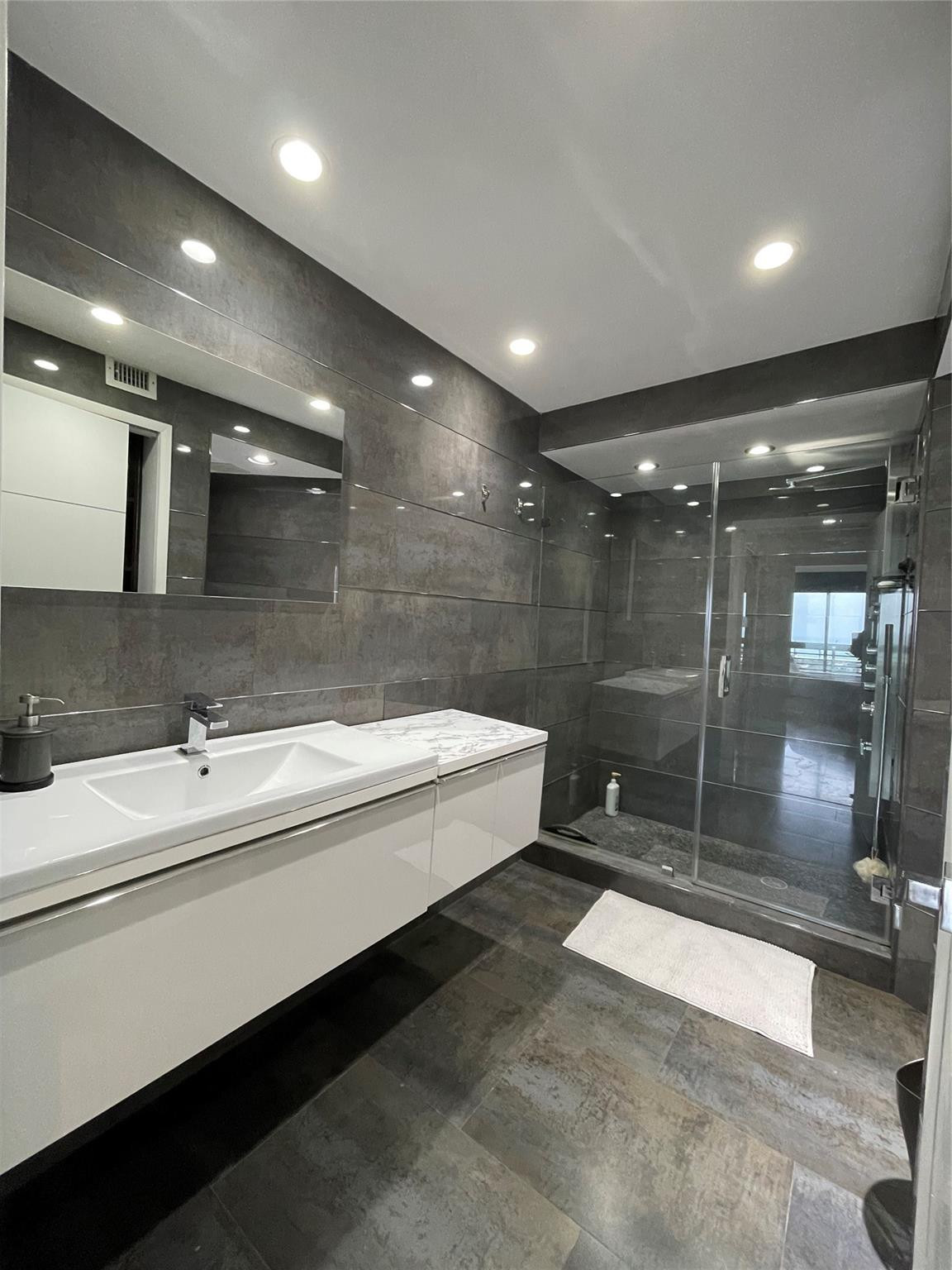 19101 NE 36th #1709, Aventura FL 33180