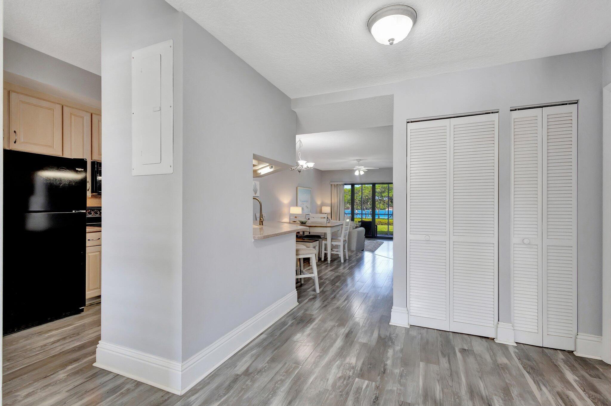 200 Waterway #109, Tequesta FL 33469