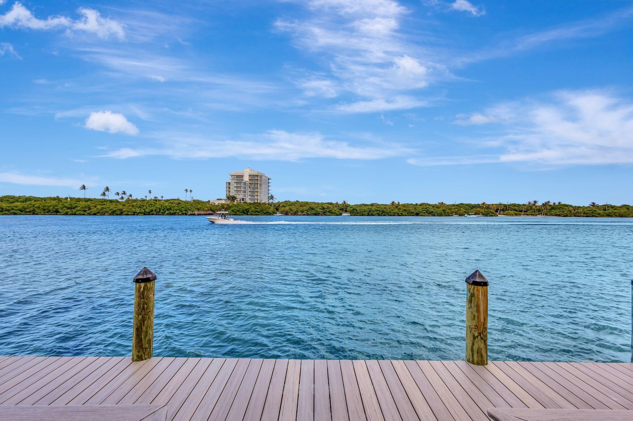 200 Waterway #109, Tequesta FL 33469