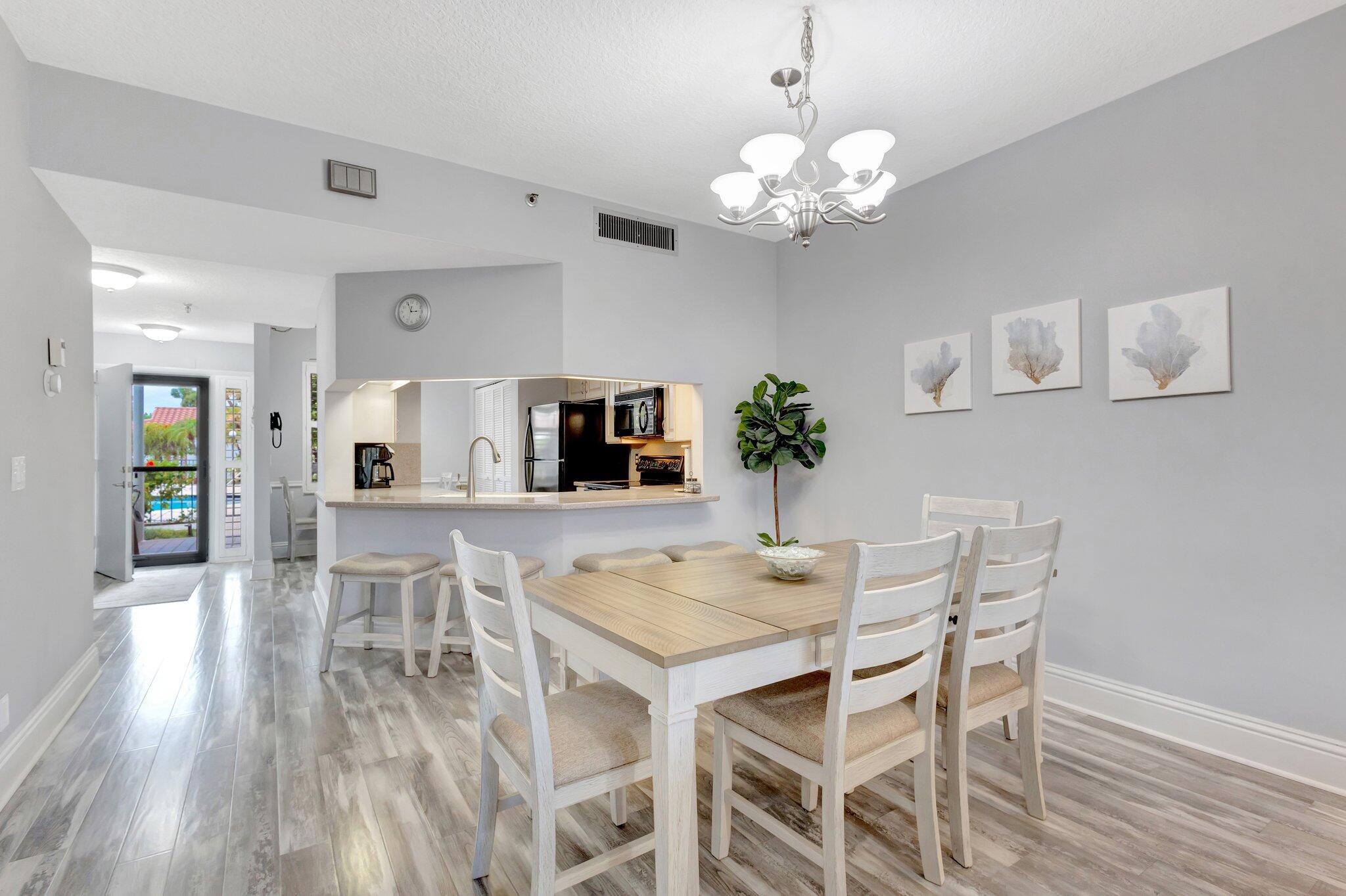 200 Waterway #109, Tequesta FL 33469