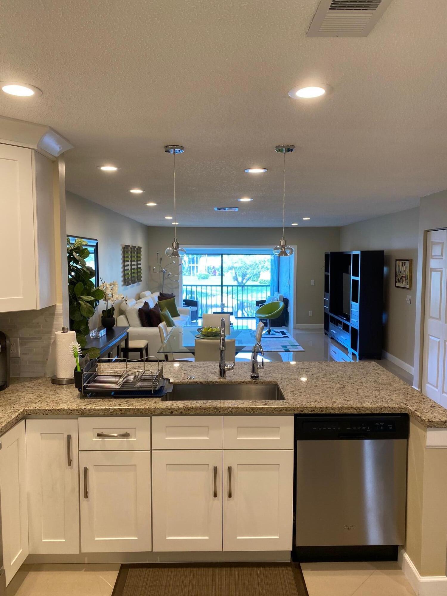 9285 Vista Del Lago #36f, Boca Raton FL 33428