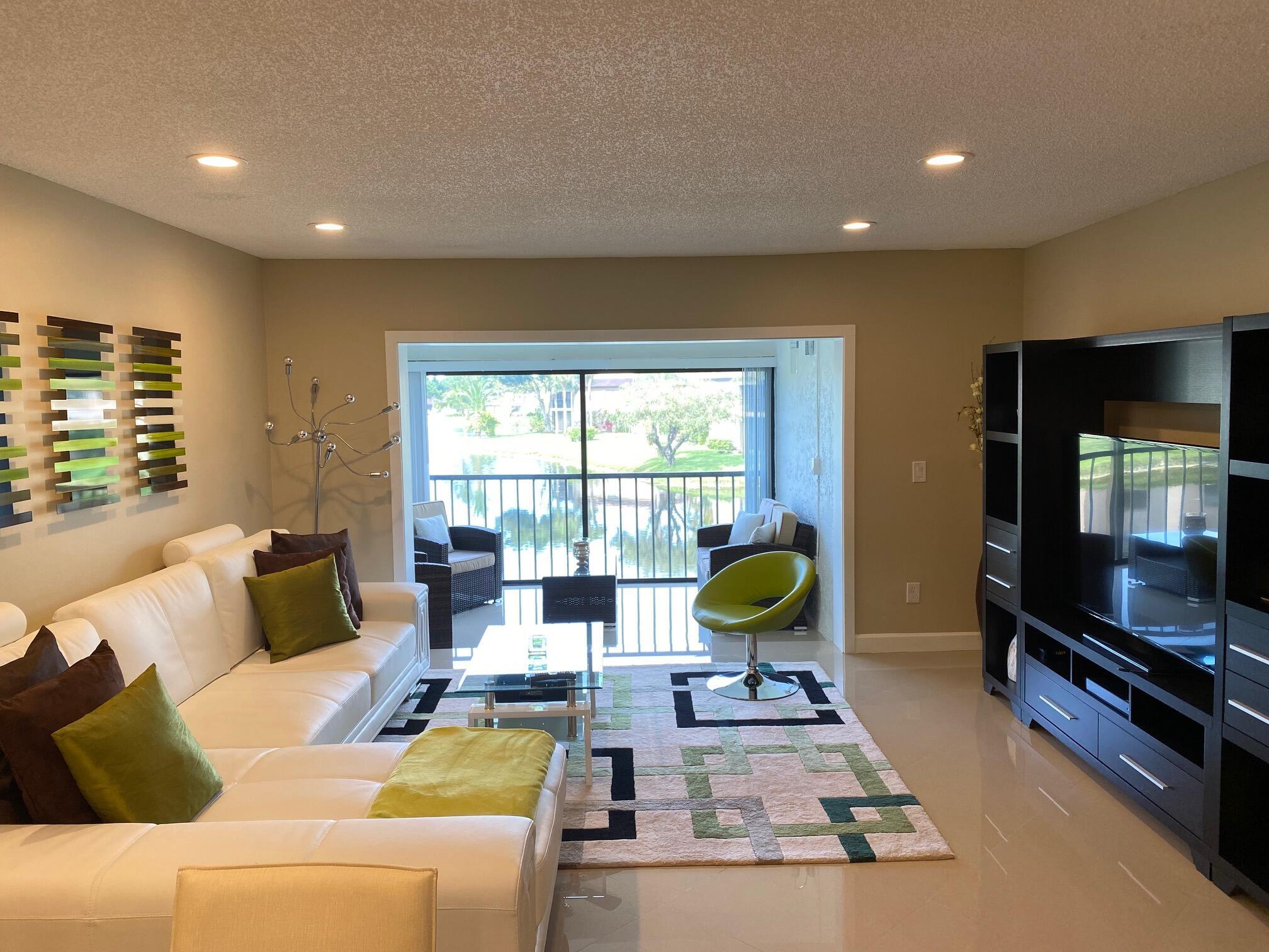 9285 Vista Del Lago #36f, Boca Raton FL 33428