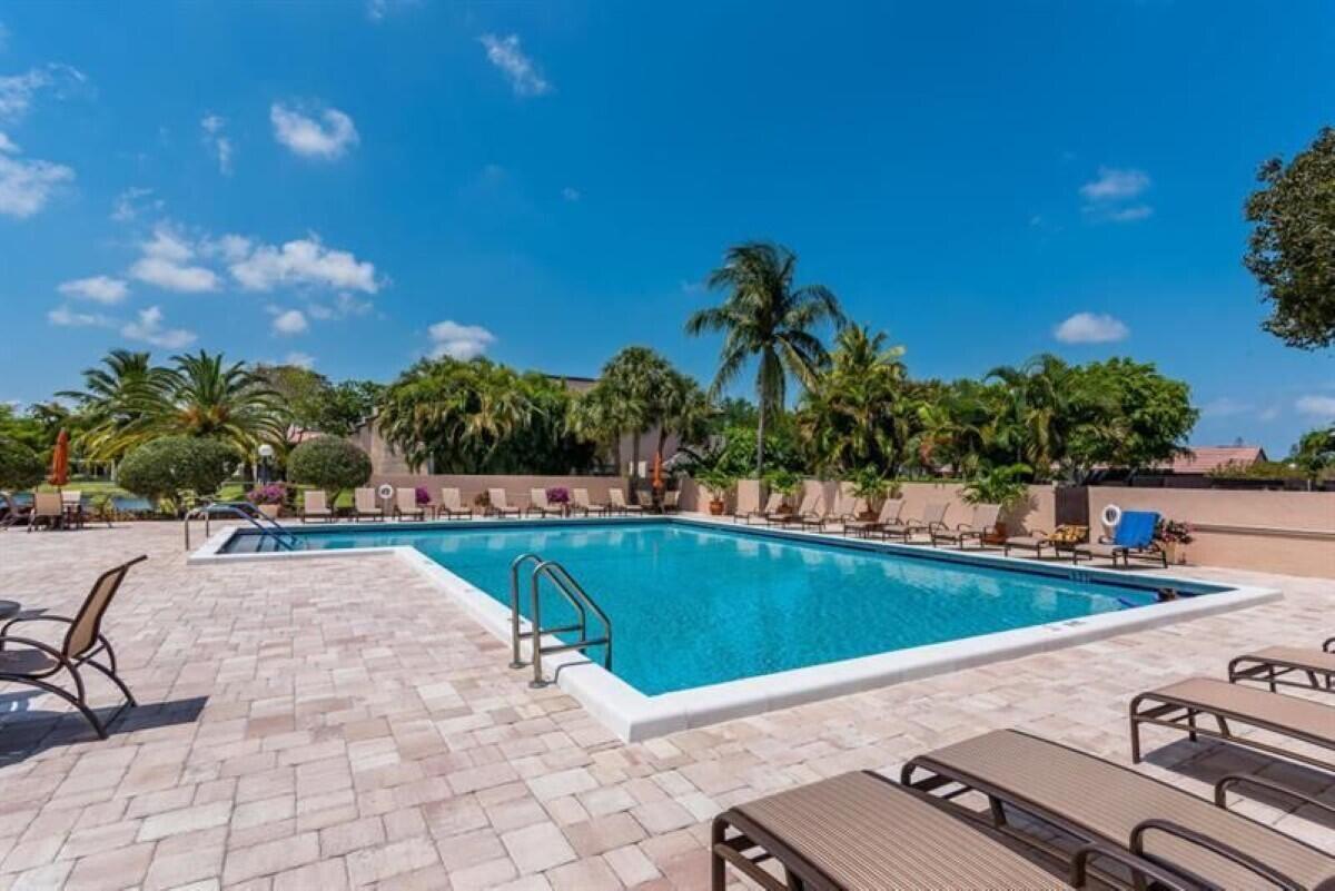 9285 Vista Del Lago #36f, Boca Raton FL 33428