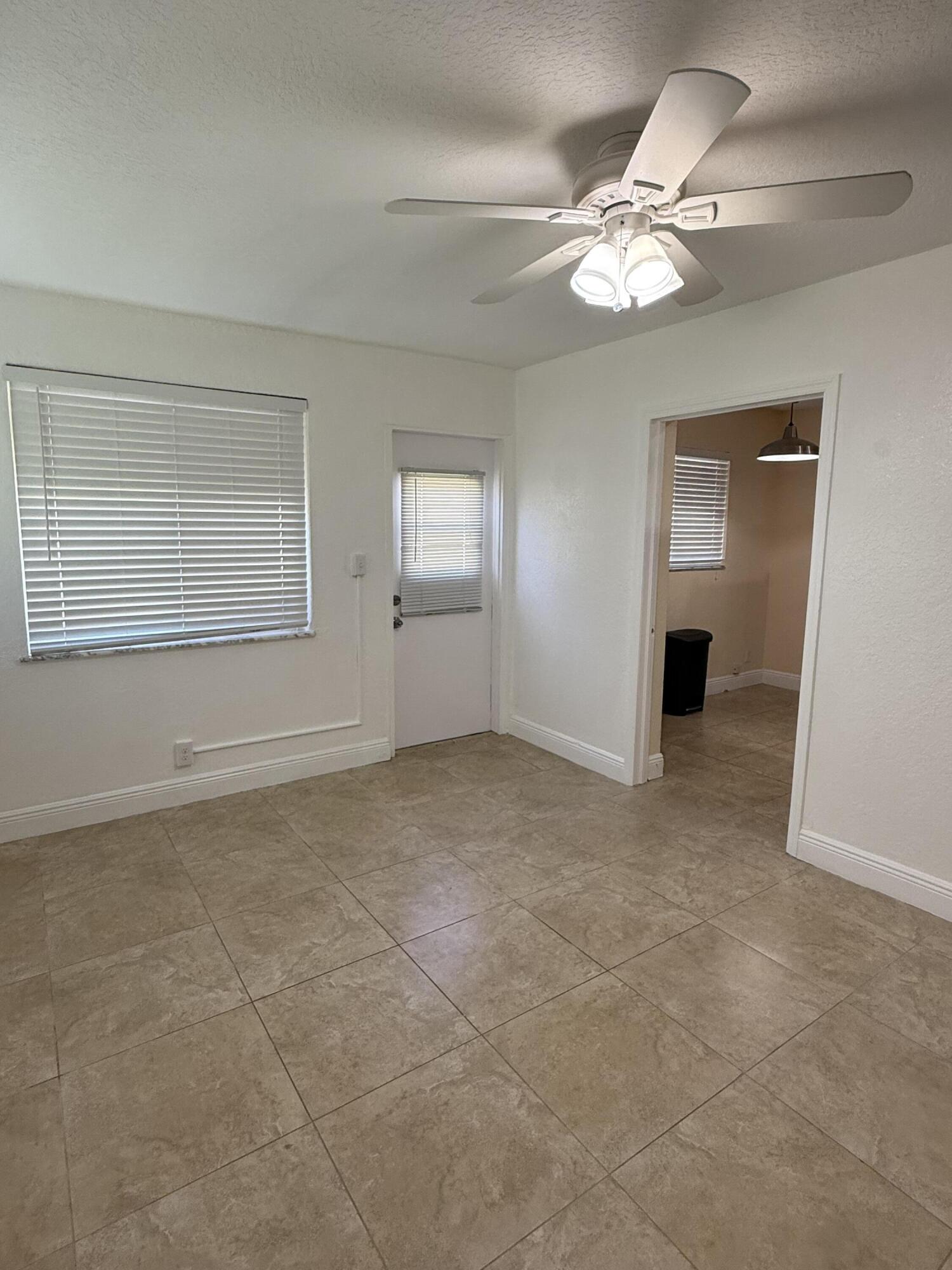 7302 NW 57th, Tamarac FL 33321
