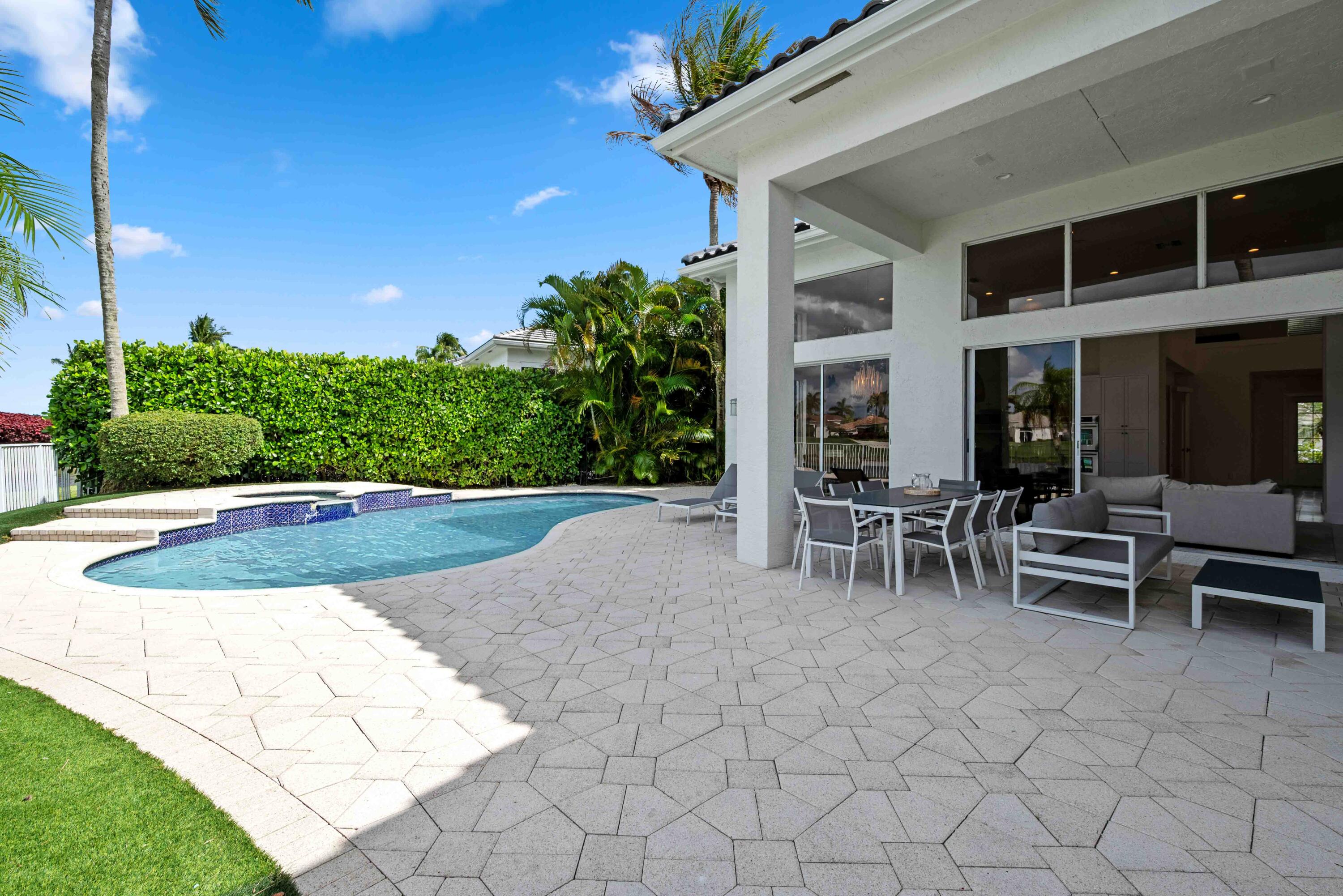 4169 Briarcliff, Boca Raton FL 33496