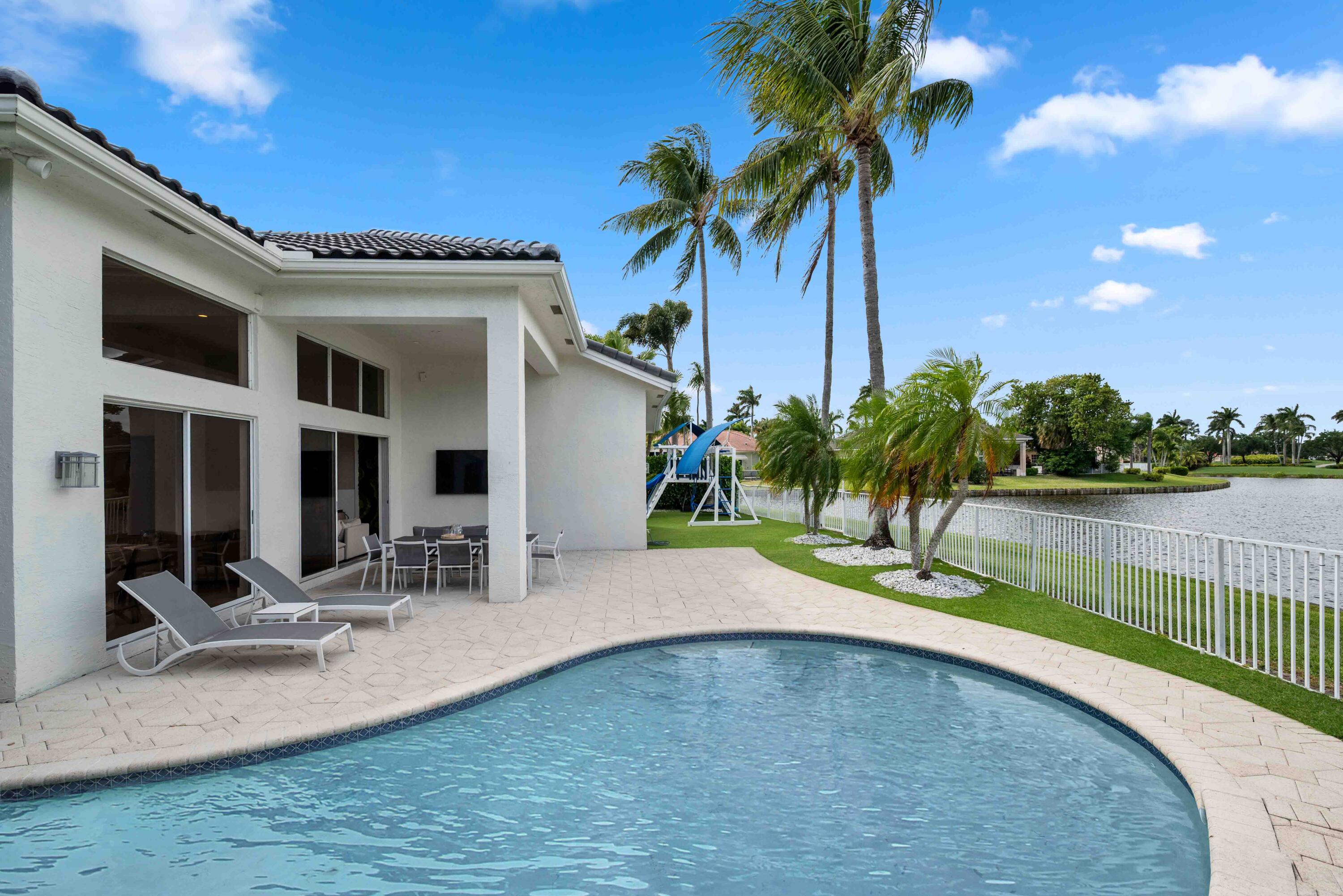 4169 Briarcliff, Boca Raton FL 33496