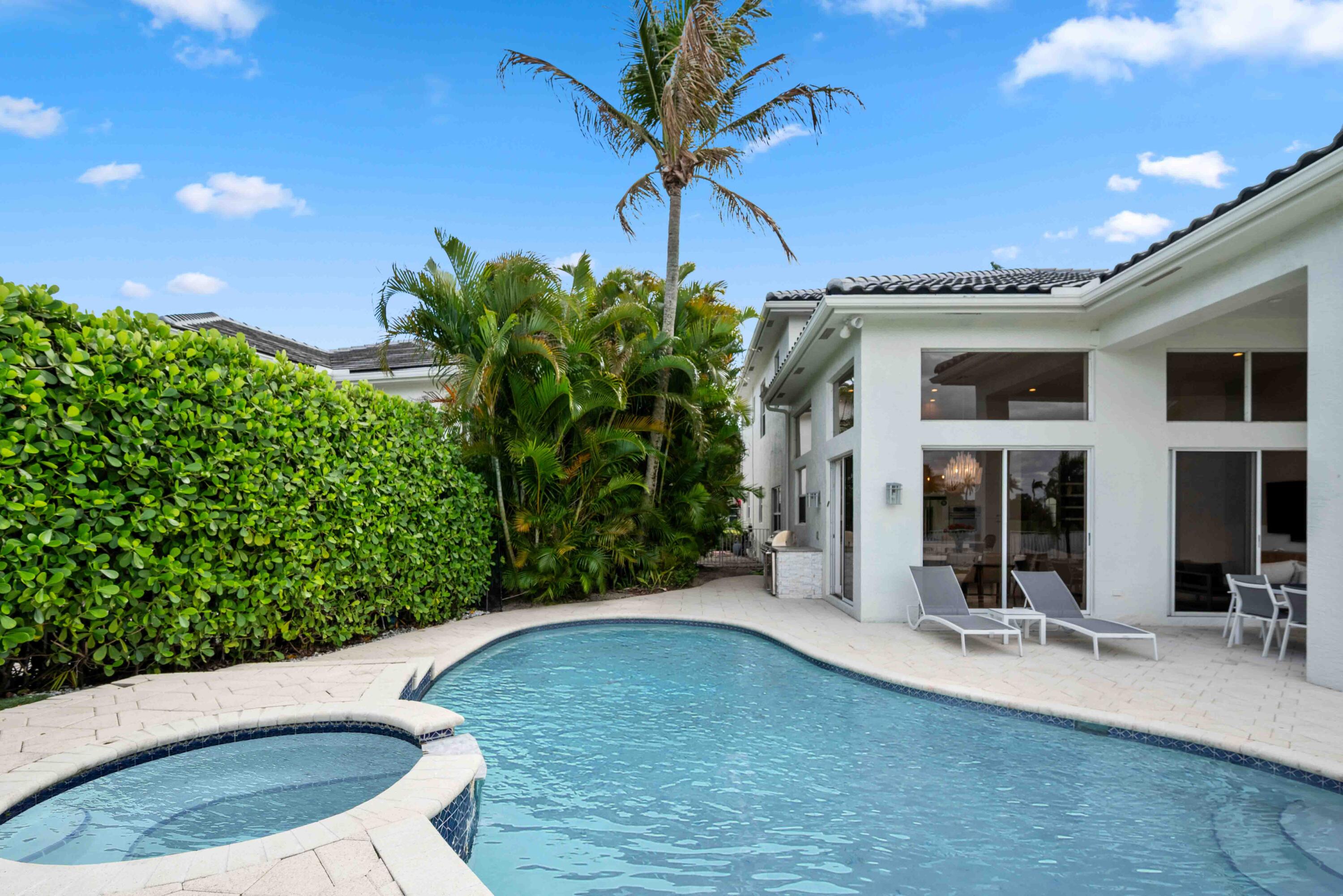 4169 Briarcliff, Boca Raton FL 33496