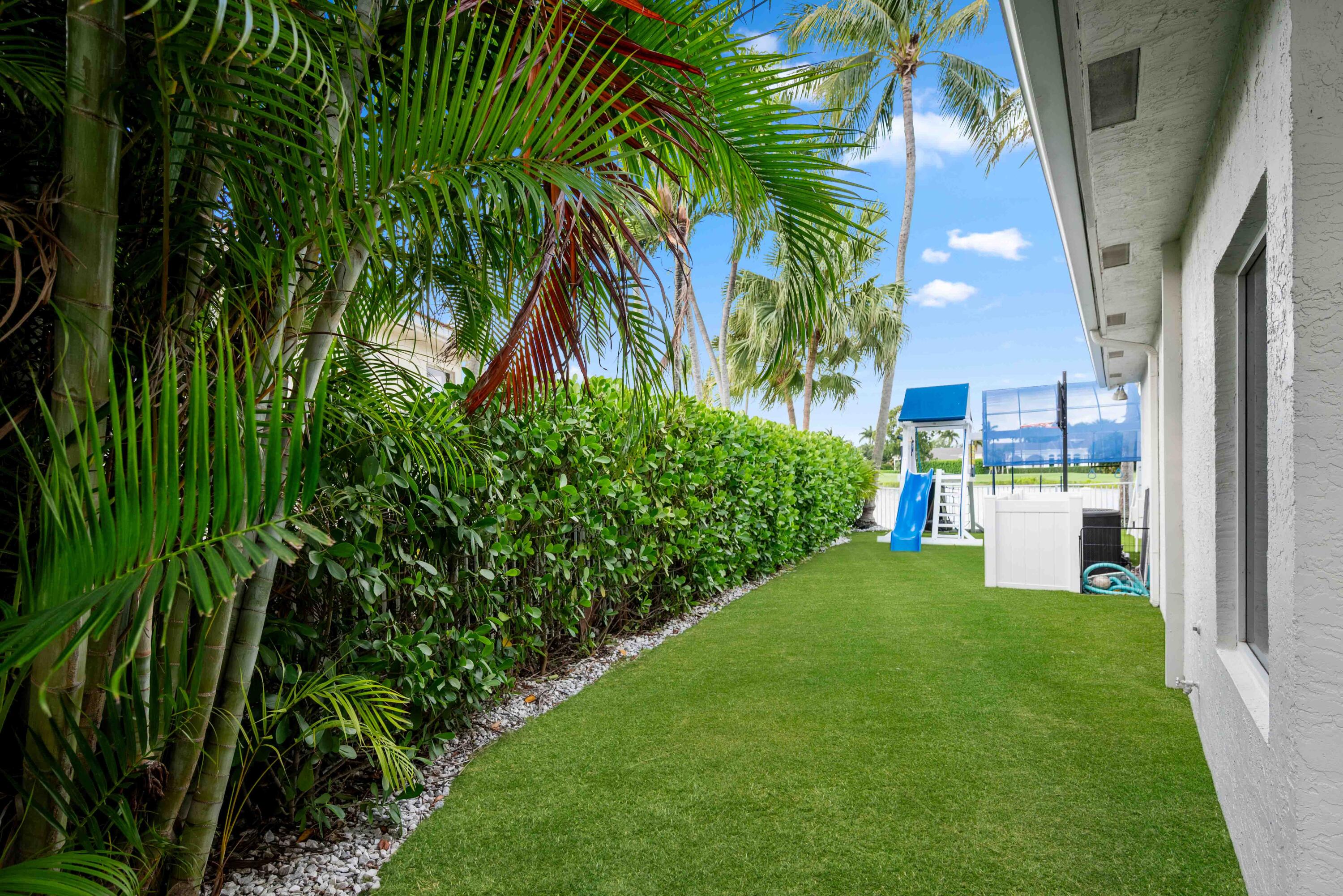 4169 Briarcliff, Boca Raton FL 33496