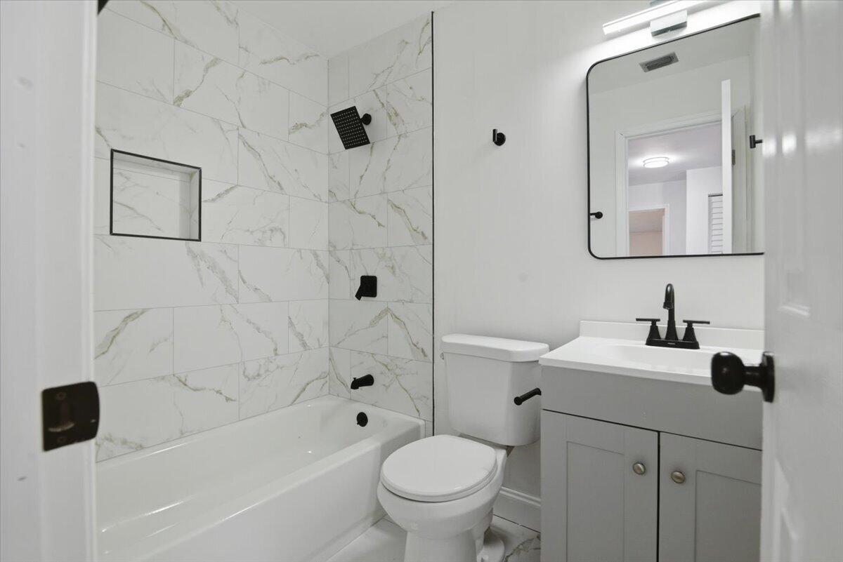 270 SW 10th, South Bay FL 33493