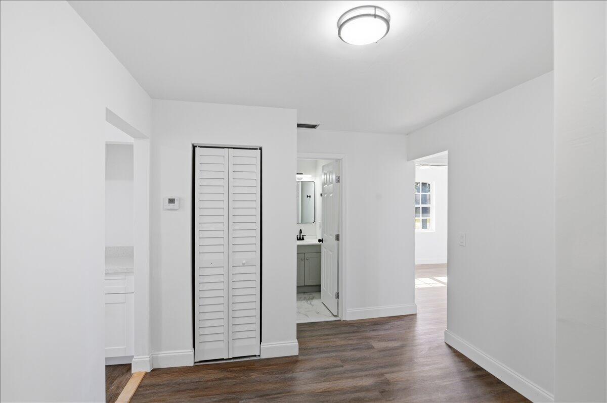 270 SW 10th, South Bay FL 33493