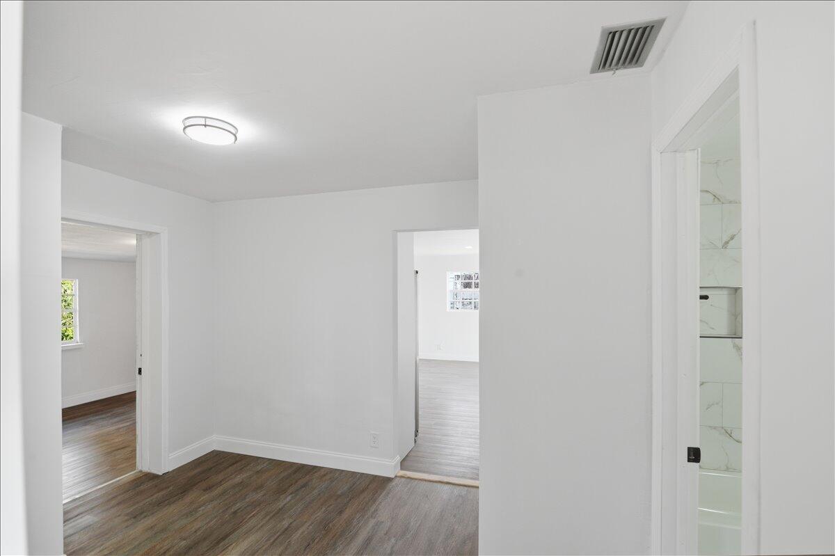 270 SW 10th, South Bay FL 33493