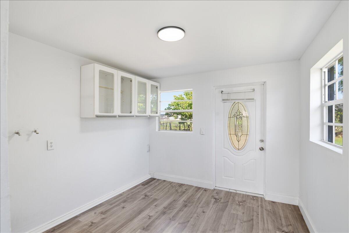 270 SW 10th, South Bay FL 33493