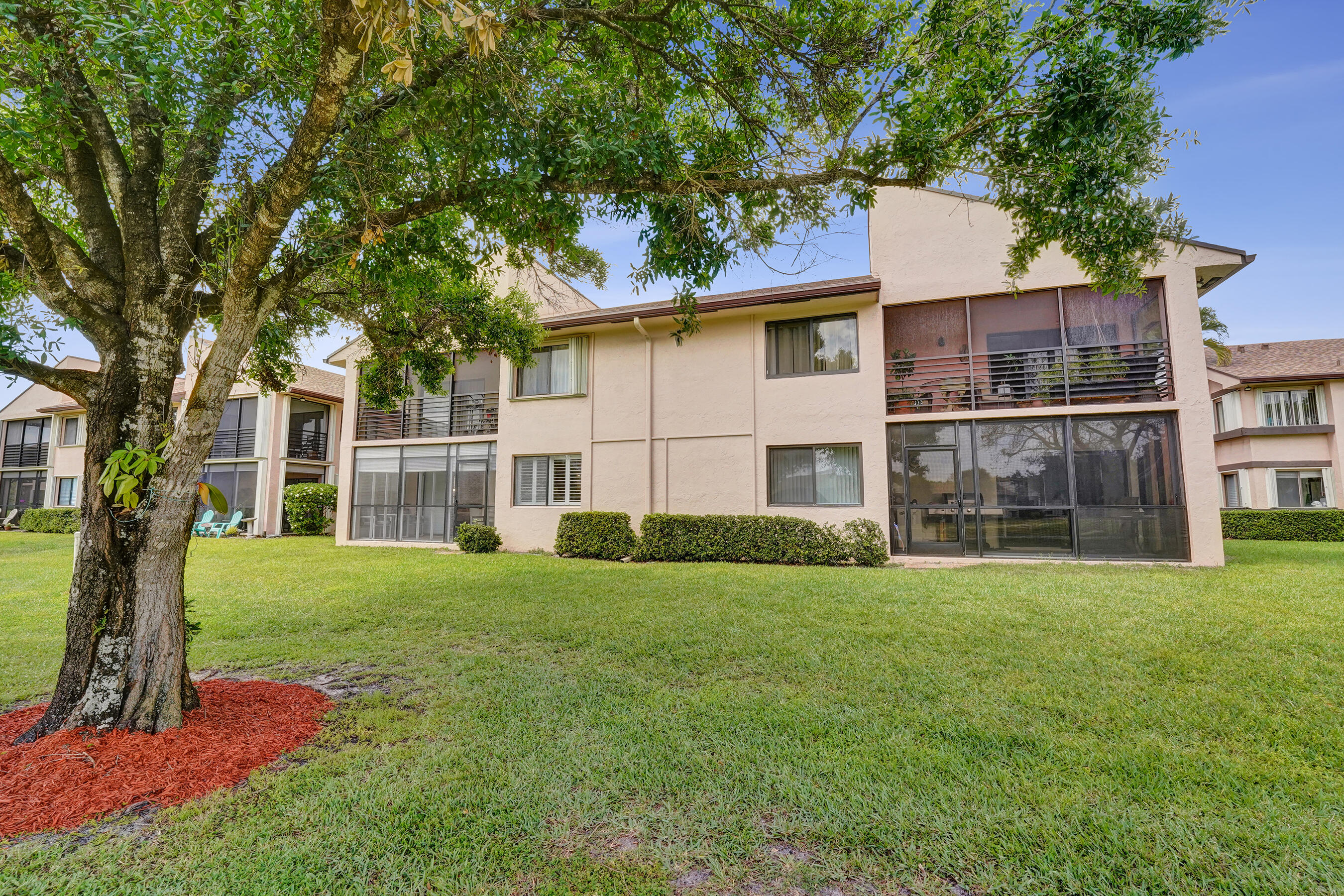 2160 SW 93 #1002, Davie FL 33324