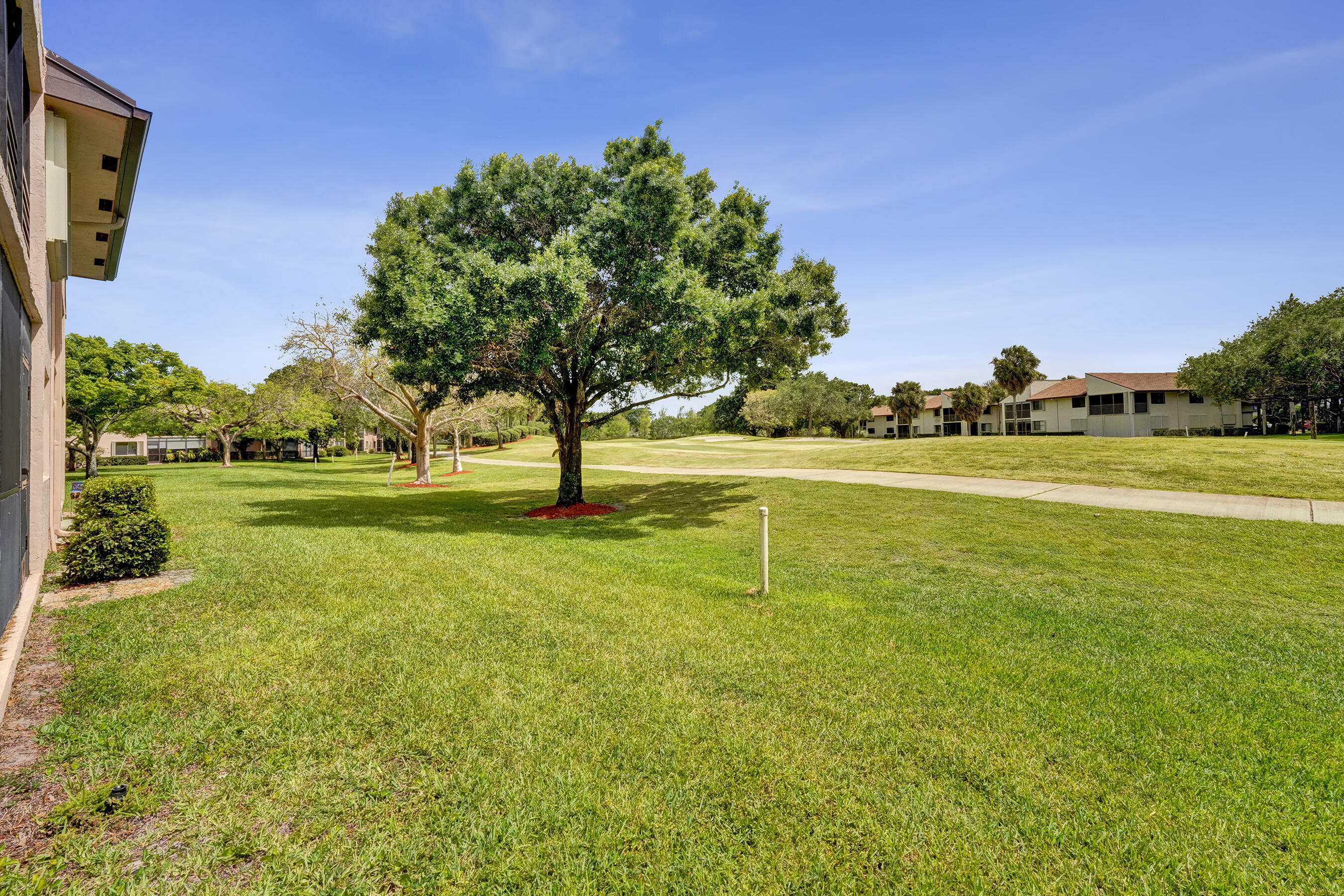 2160 SW 93 #1002, Davie FL 33324