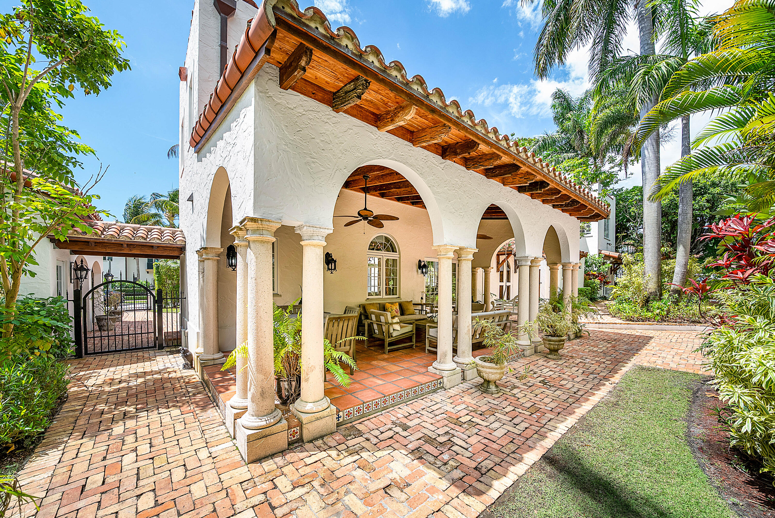 255 Cordova, West Palm Beach FL 33401