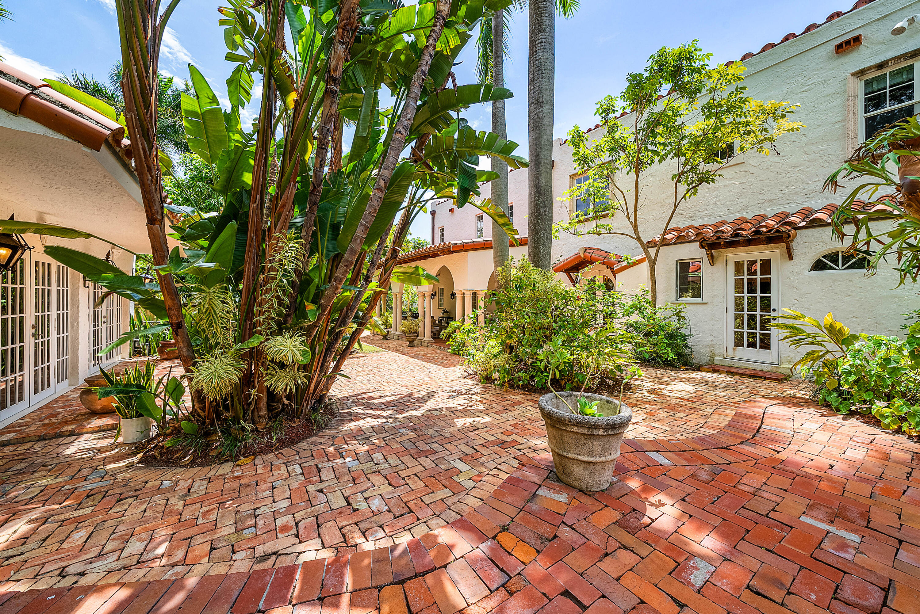 255 Cordova, West Palm Beach FL 33401